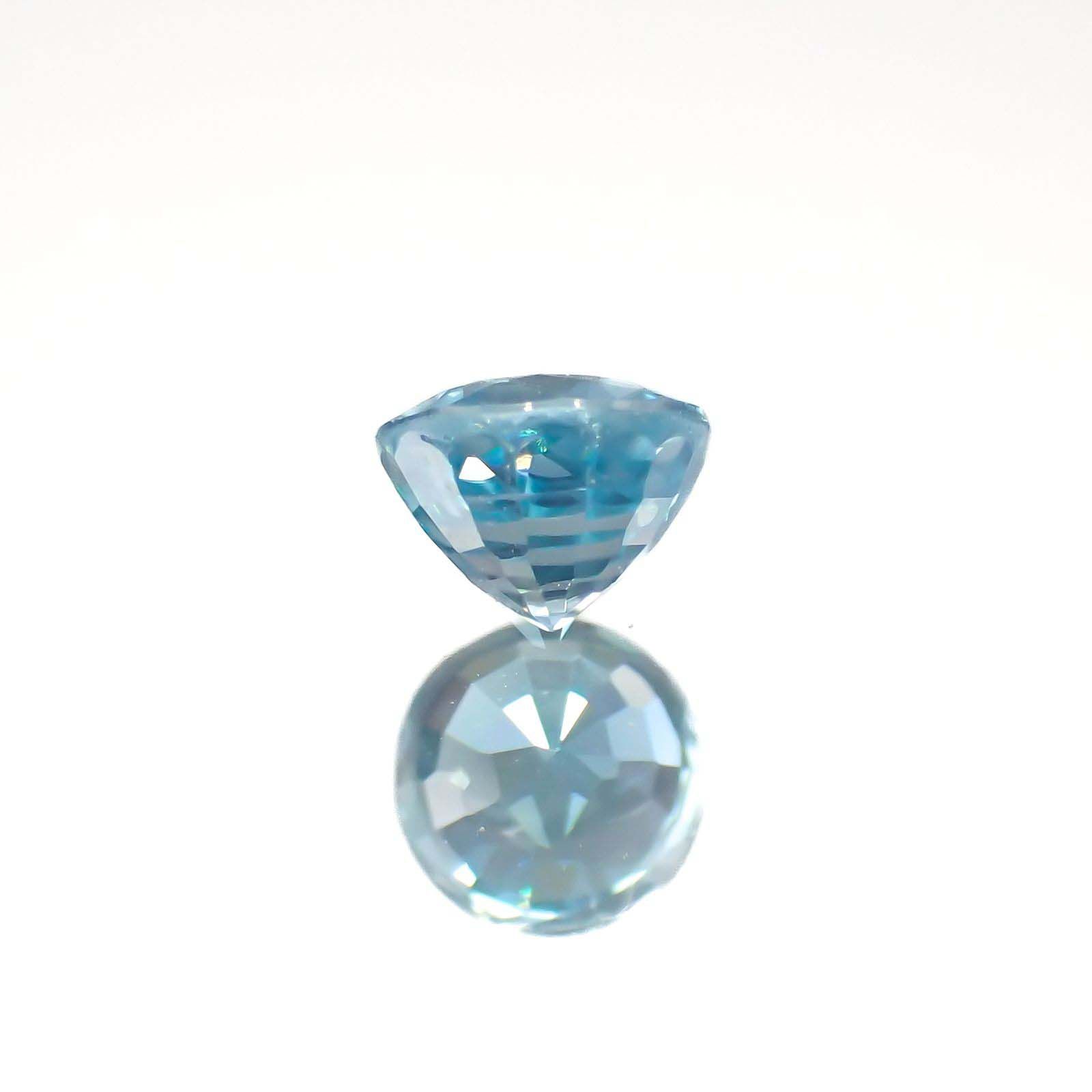 ブルージルコン(宝石名ブルー・ジルコン)カンボジア産 0.58ct 識別済[220716835]4.3x4.3mm前後