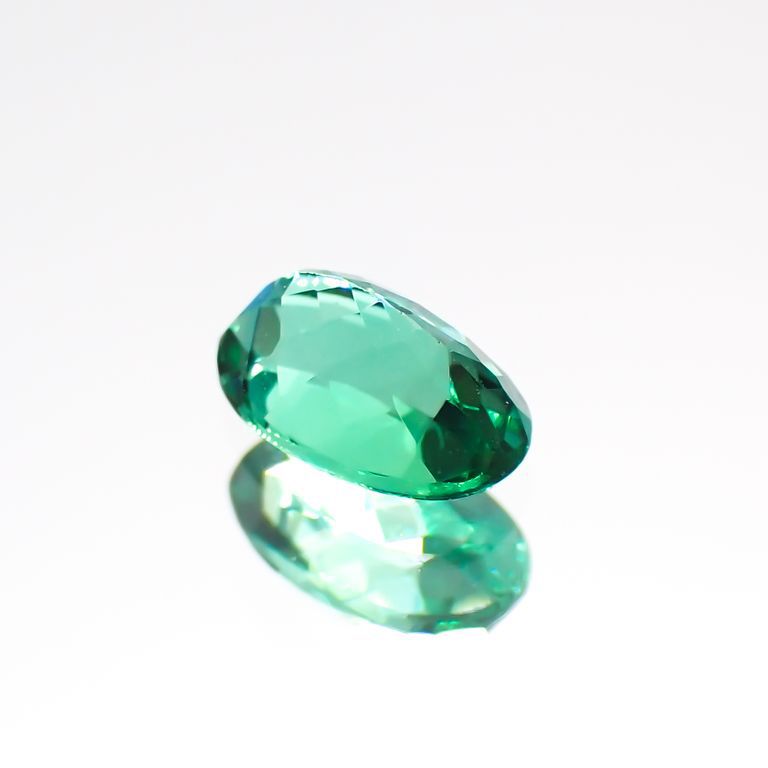 パライバトルマリン(宝石名トルマリン/別名パライバ・トルマリン)ブラジル・バターリャ鉱山産 0.39ct GIA鑑付[211113717]5.62x3.5mm前後
