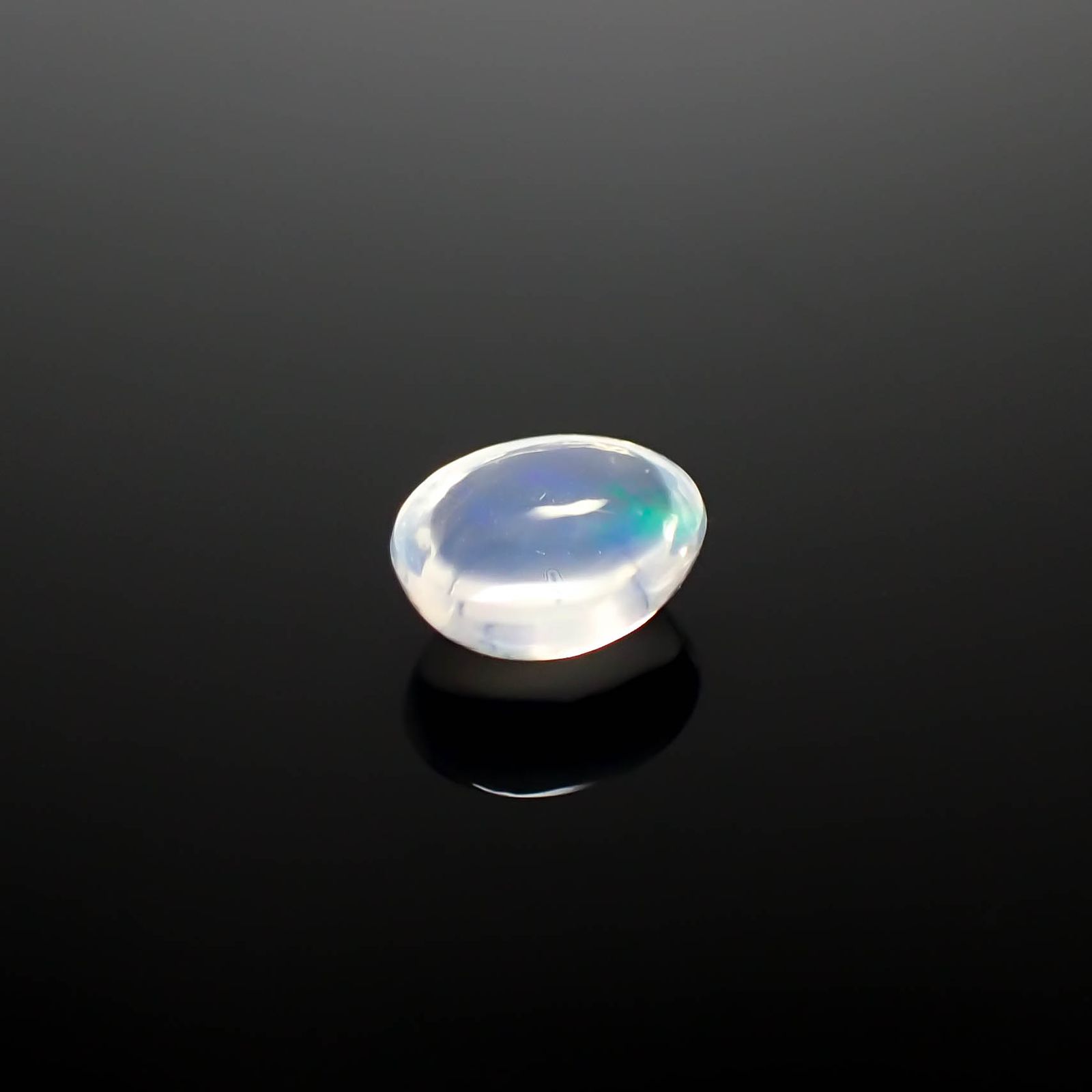 ウォーターオパール メキシコ産 0.65ct[240226226]6.8x5.8mm前後