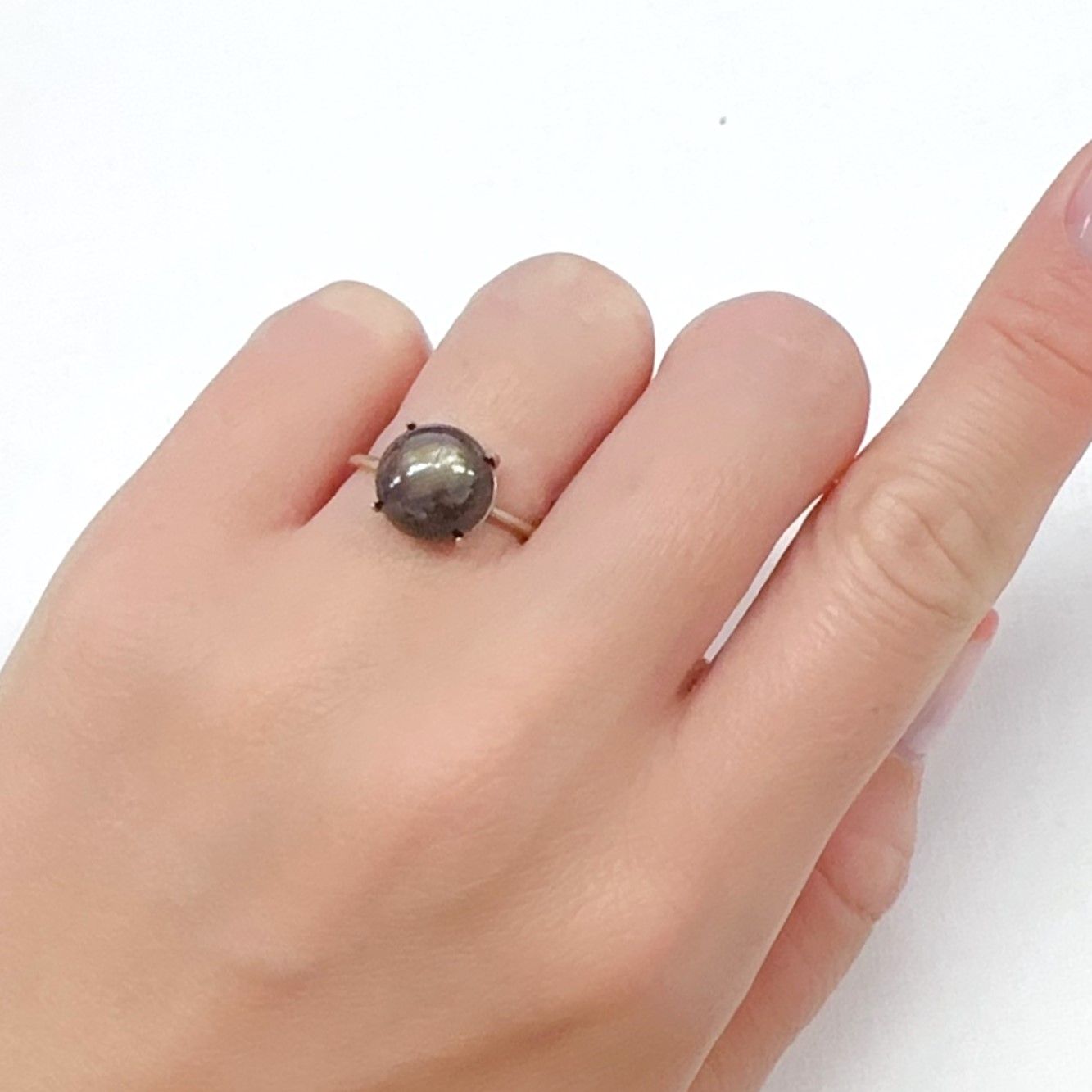 ゴールドシーンスターサファイア ケニア産 5.65ct[240527491]10.1x10mm前後