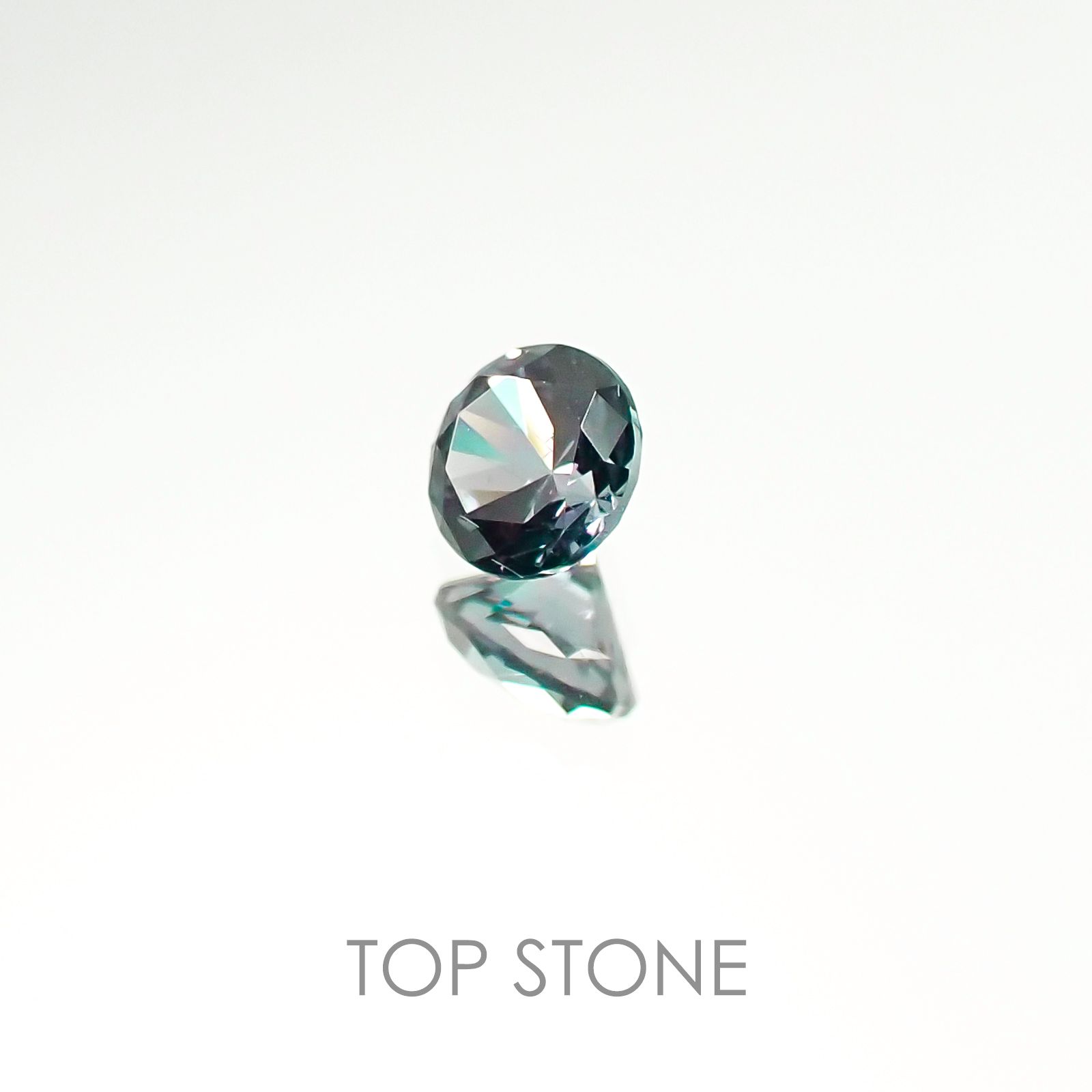 カラーチェンジガーネット(アレキタイプ) マダガスカル・ベキリー産 ルース 0.178ct[20106630]3.3×3.3mm前後