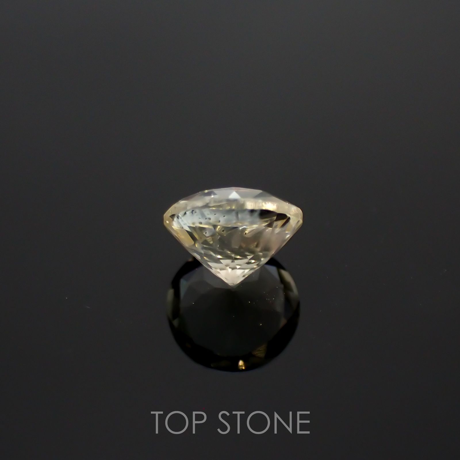 バイカラーオレゴンサンストーン(宝石名ラブラドライト)アメリカ・オレゴン州産 0.78ct 識別済[220616438]6.1x6.1mm前後