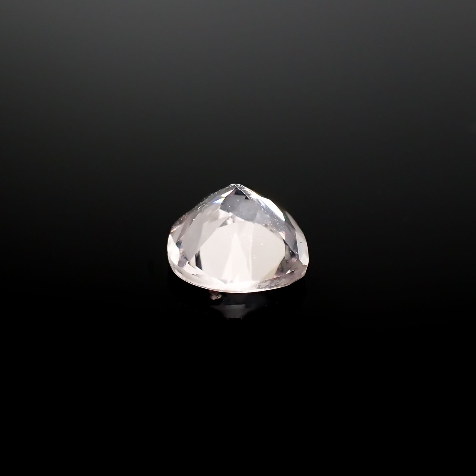 モルガナイト ナイジェリア産 0.46ct[240326780]5.3x5.2mm前後