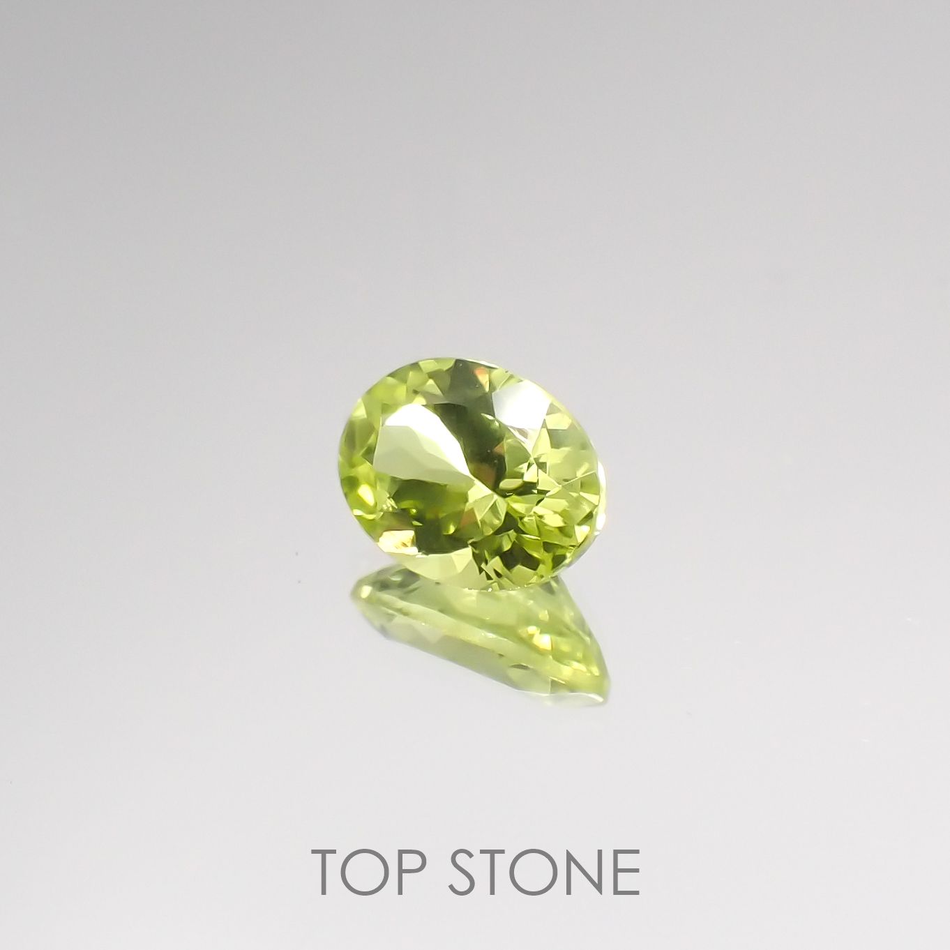 パロットクリソベリル インド産 ルース 0.88ct[210711518]7×5mm前後