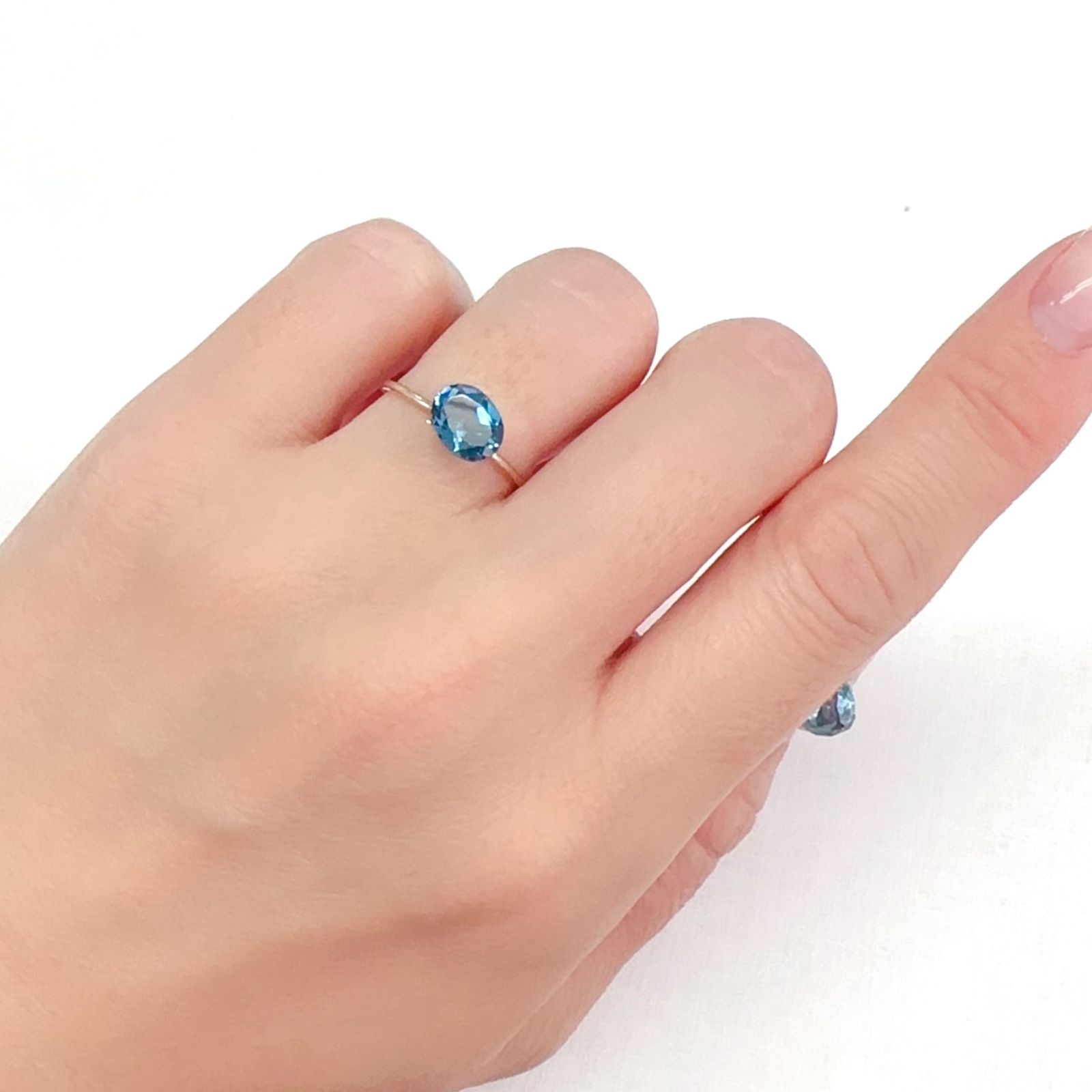 ロンドンブルートパーズ ブラジル産 1.38ct[240326790]7.7x6mm前後