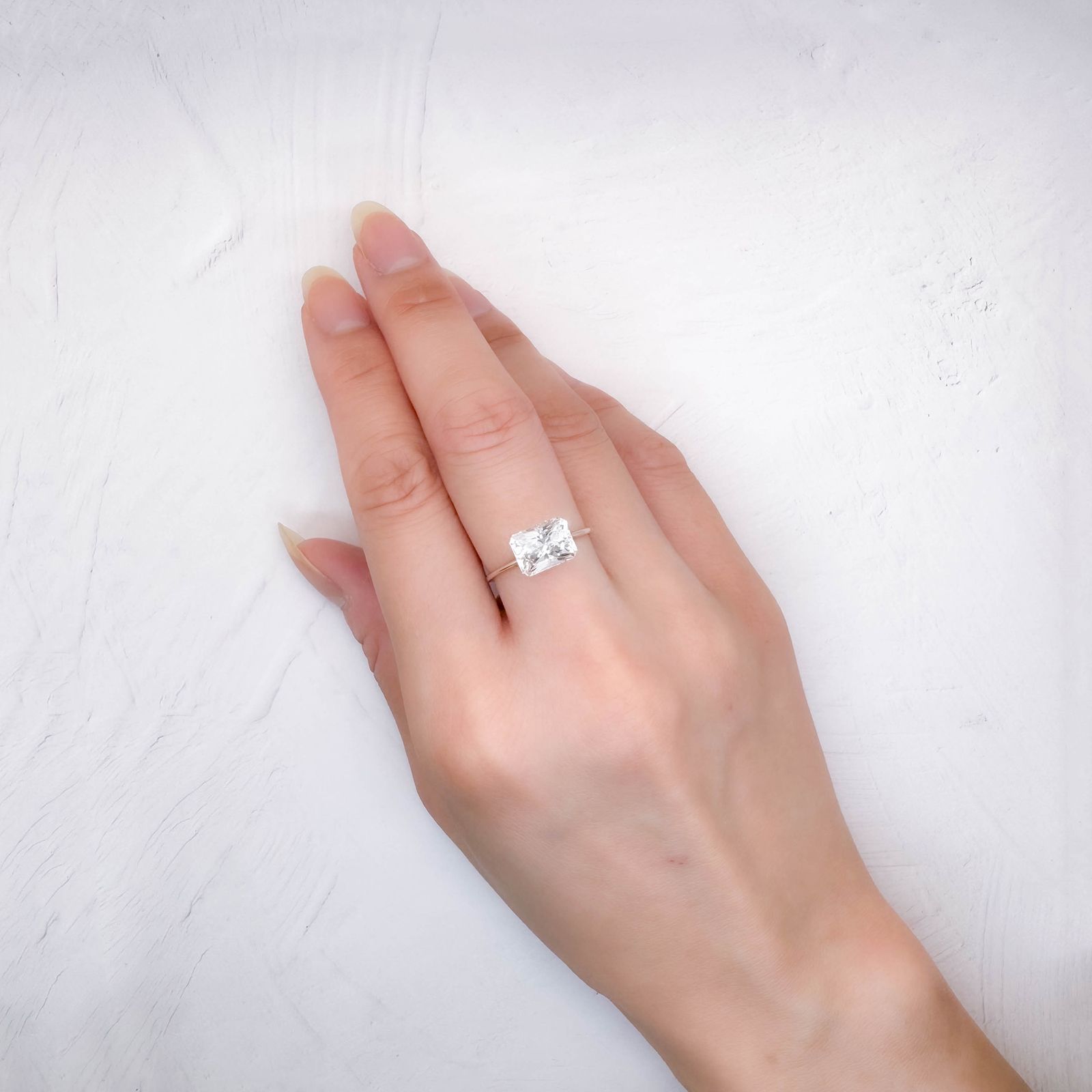 フェナカイト ロシア産 2.29ct [250830968]8.8x6.7mm前後