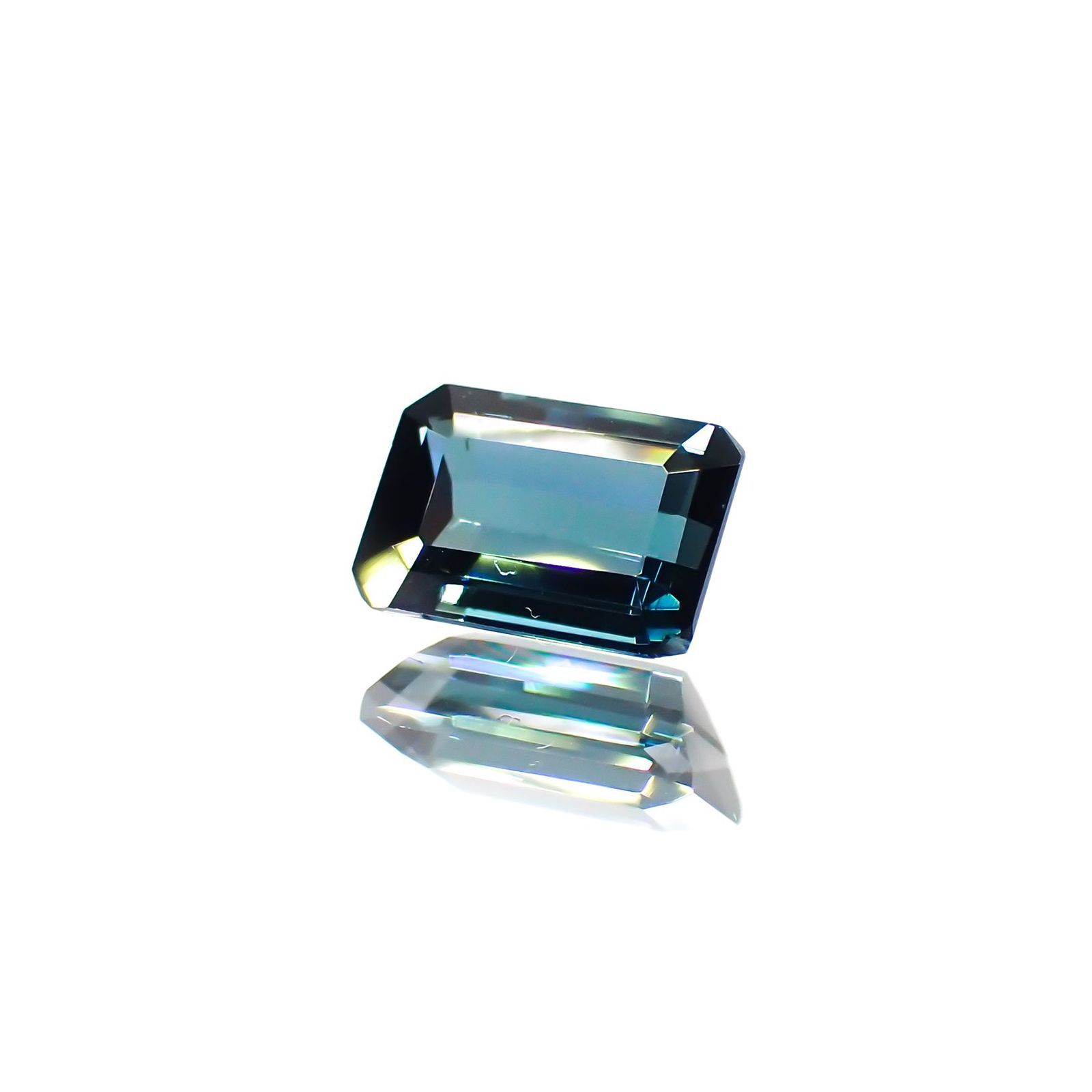 ブルートルマリン(宝石名ブルー・トルマリン) ナイジェリア/ブラジル産 1.13ct 識別済[211013593]7.4×5mm前後