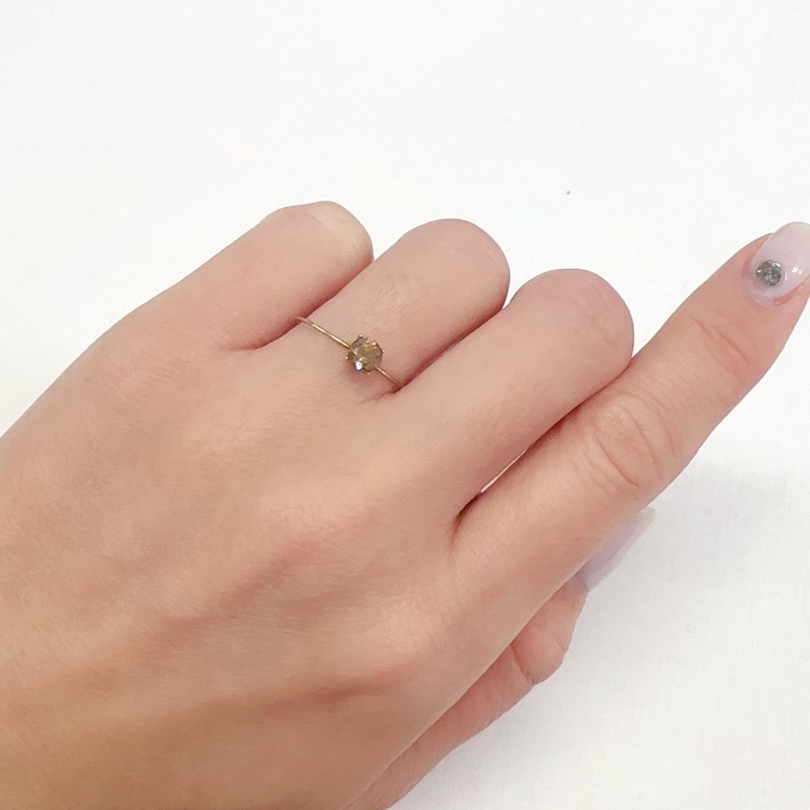 アンドラダイトグロッシュラーガーネット(宝石名アンドラダイト/グロッシュラー・ガーネット)ナミビア産 0.49ct 識別済[231224553]4.5x4.5mm前後
