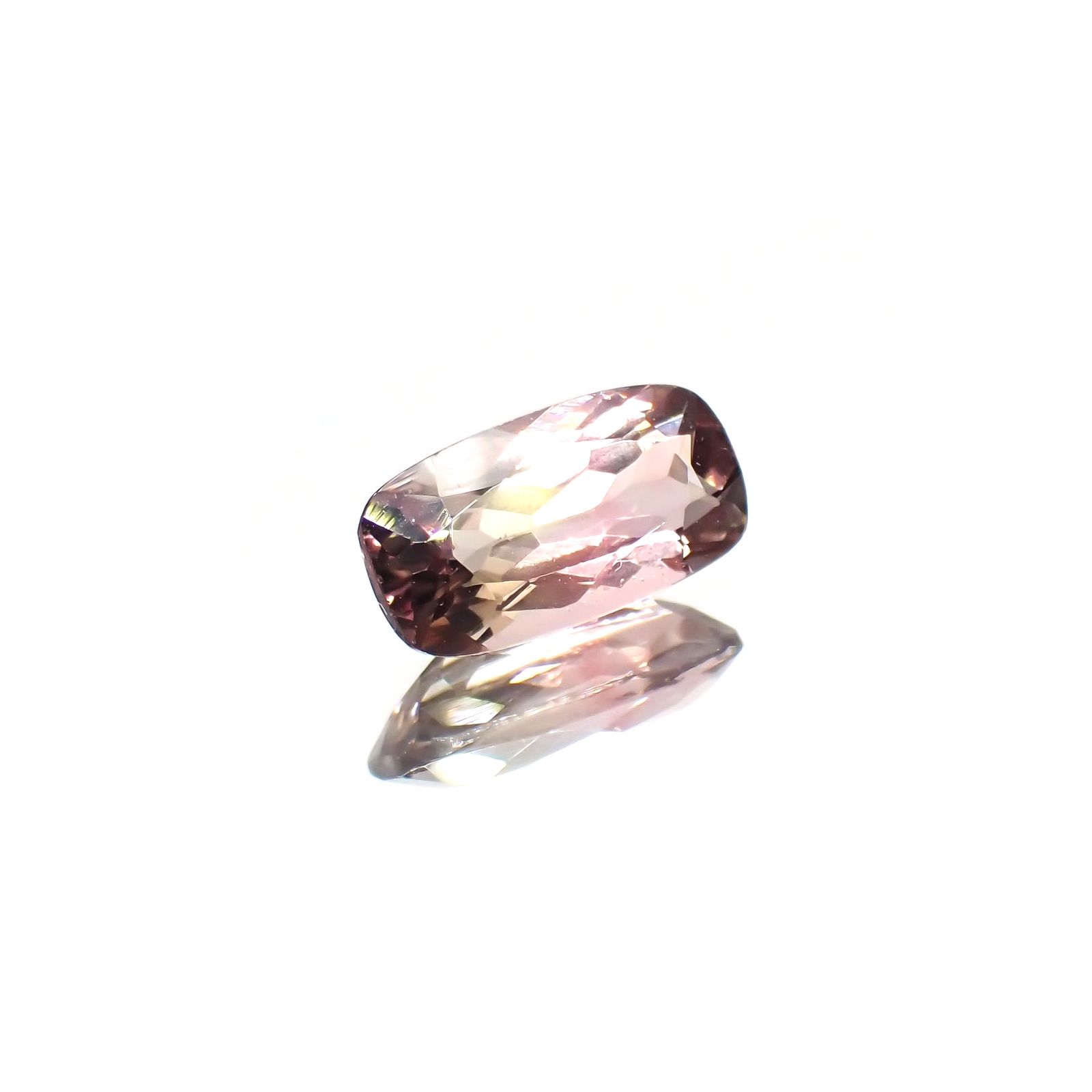 バイカラートルマリン(宝石名トルマリン)コンゴ産 1.22ct 識別済[250114998]9.1x4.9mm前後