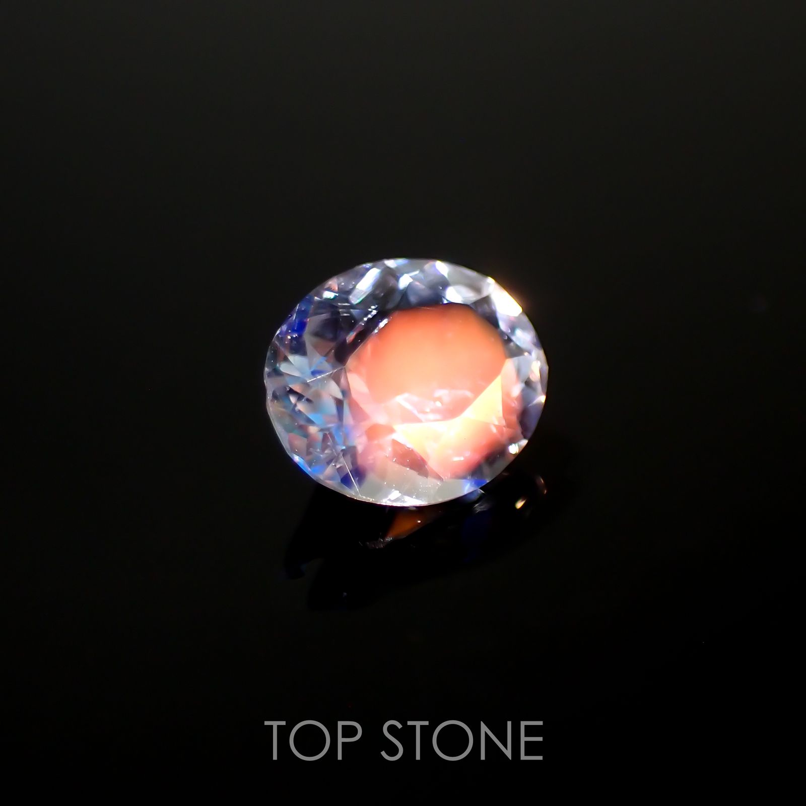 レインボームーンストーン(宝石名ラブラドライト)マダガスカル産 0.53ct 識別済[211113747]6.1x5mm前後