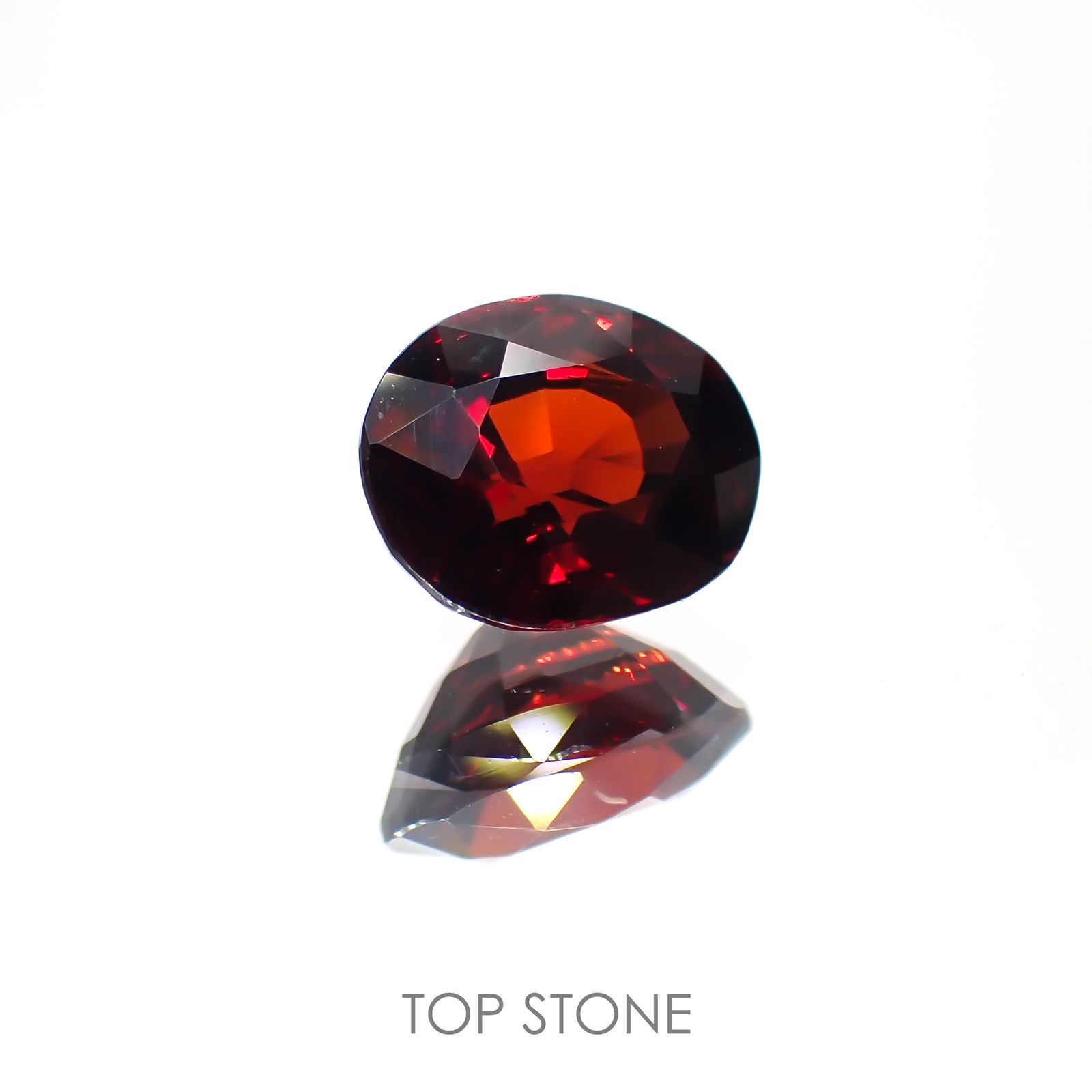 スペサルティン アルマンディン ガーネット(宝石名スペサルティン アルマンディン・ガーネット)ブラジル産 2.15ct 識別済[220113840]7.9x6.6mm前後