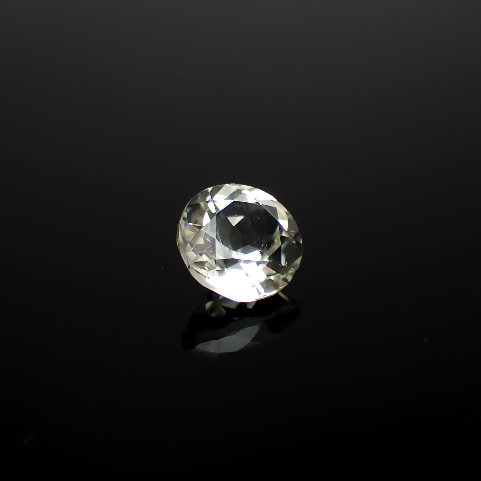 トリフェーン アフガニスタン/ブラジル産 2.26ct[240628444]8.1x8.1mm前後
