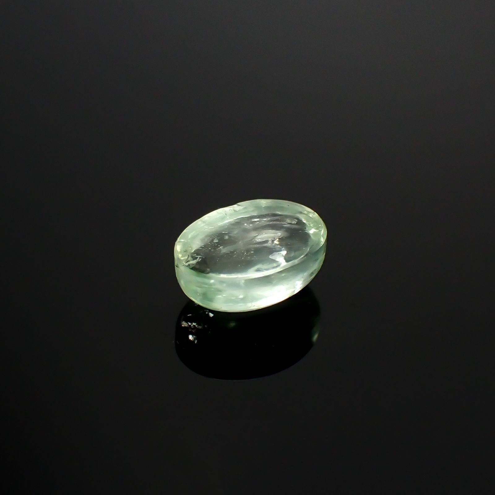 バナジウムコーネルピン(宝石名コーネルピン)タンザニア・タンガ州産 識別済 1.23ct / 7x5.1mm前後 [260815561]