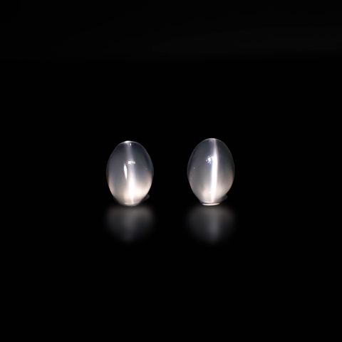 ◇ペアセット◇ムーンストーンキャッツアイ インド産 1.71ct(2pcs合計) [250430317]7.1x5.2mm前後