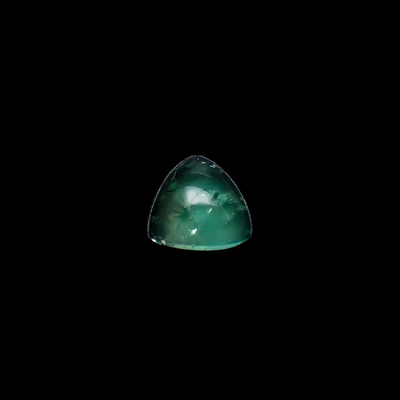 フローライト フルオレッセンス イギリス・ロジャリー鉱山産 3.19ct[240527713]9.6x9.4mm前後