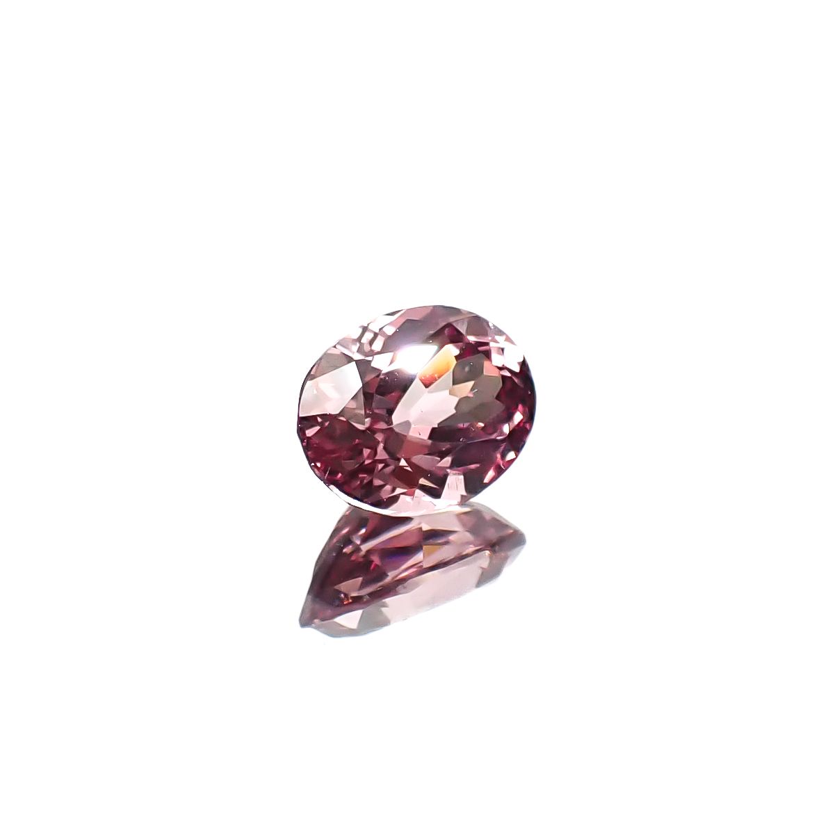 ドラゴンガーネット タンザニア産 1.03ct [241229408]6.8x5.1mm前後