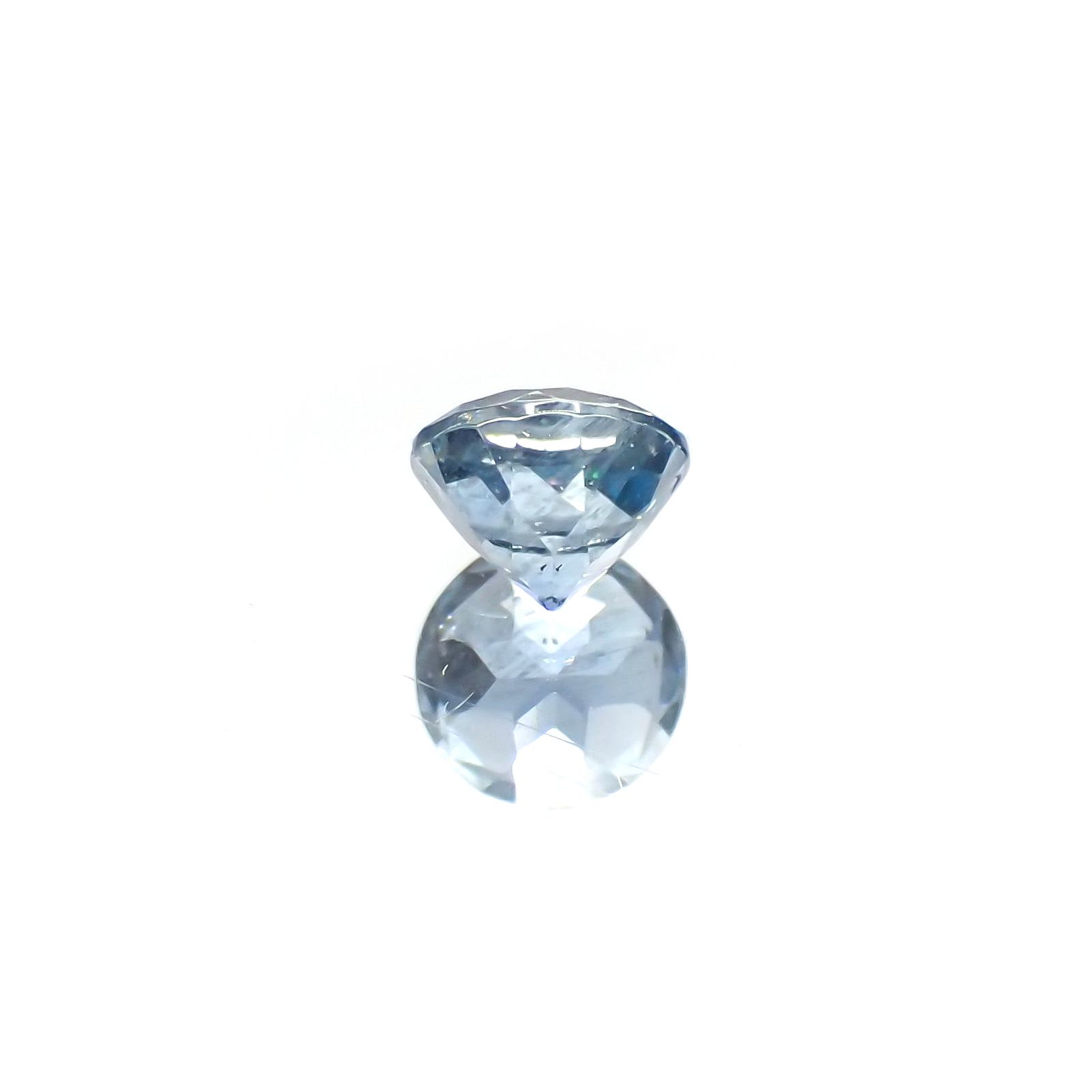 サンタマリアアクアマリン(宝石名アクアマリン) ブラジル産 0.43ct 識別済[210611403]4.8×4.8mm前後