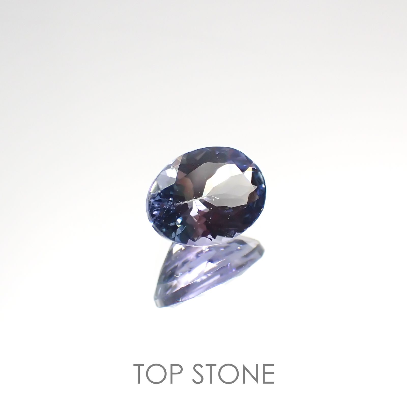 バイカラータンザナイト(ゾイサイト) タンザニア産 ルース 0.87ct[210812650]7.1×5.2mm前後