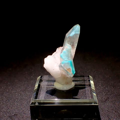 アホイトインクォーツ原石 南アフリカ・メッシーナ鉱山産 アクリル台座付き 97.35ct(19.47g) / 31x28x47.5mm前後 [260532291]