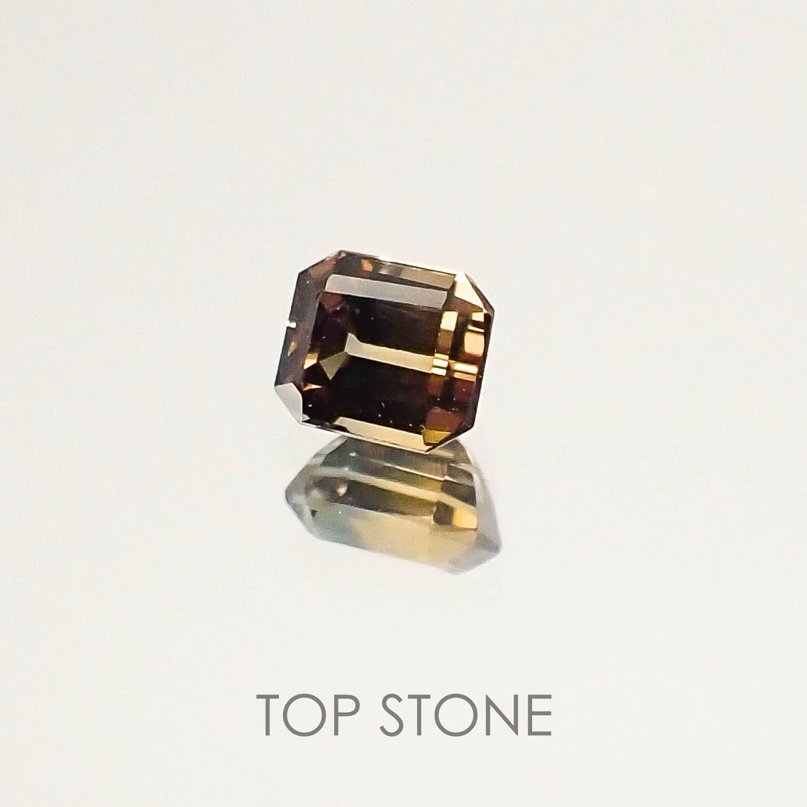 バイカラーサファイア(宝石名バイカラー・サファイア)タンザニア・ソンゲア鉱山産 0.22ct 識別済[220717149]3.3x2.8mm前後
