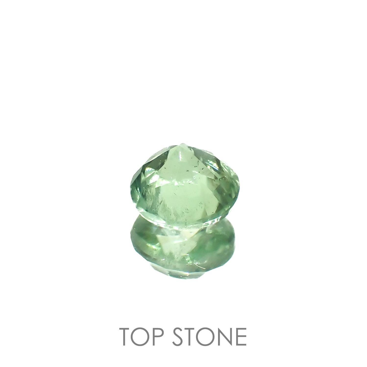グリーンカイヤナイト タンザニア産 0.60ct[230220572]5x4.9mm前後