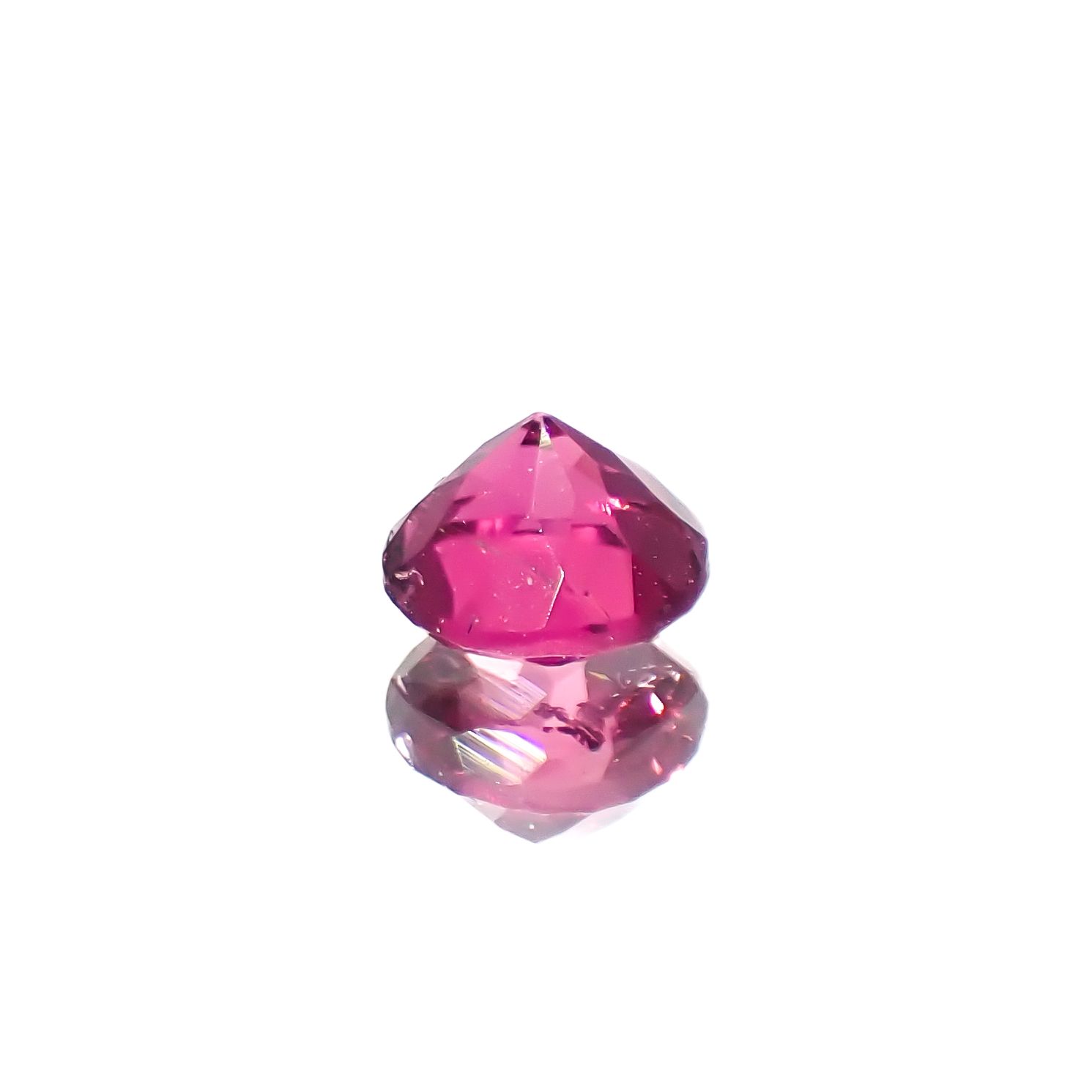 ルベライト ブラジル産 0.28ct[240628076]4.1x4mm前後