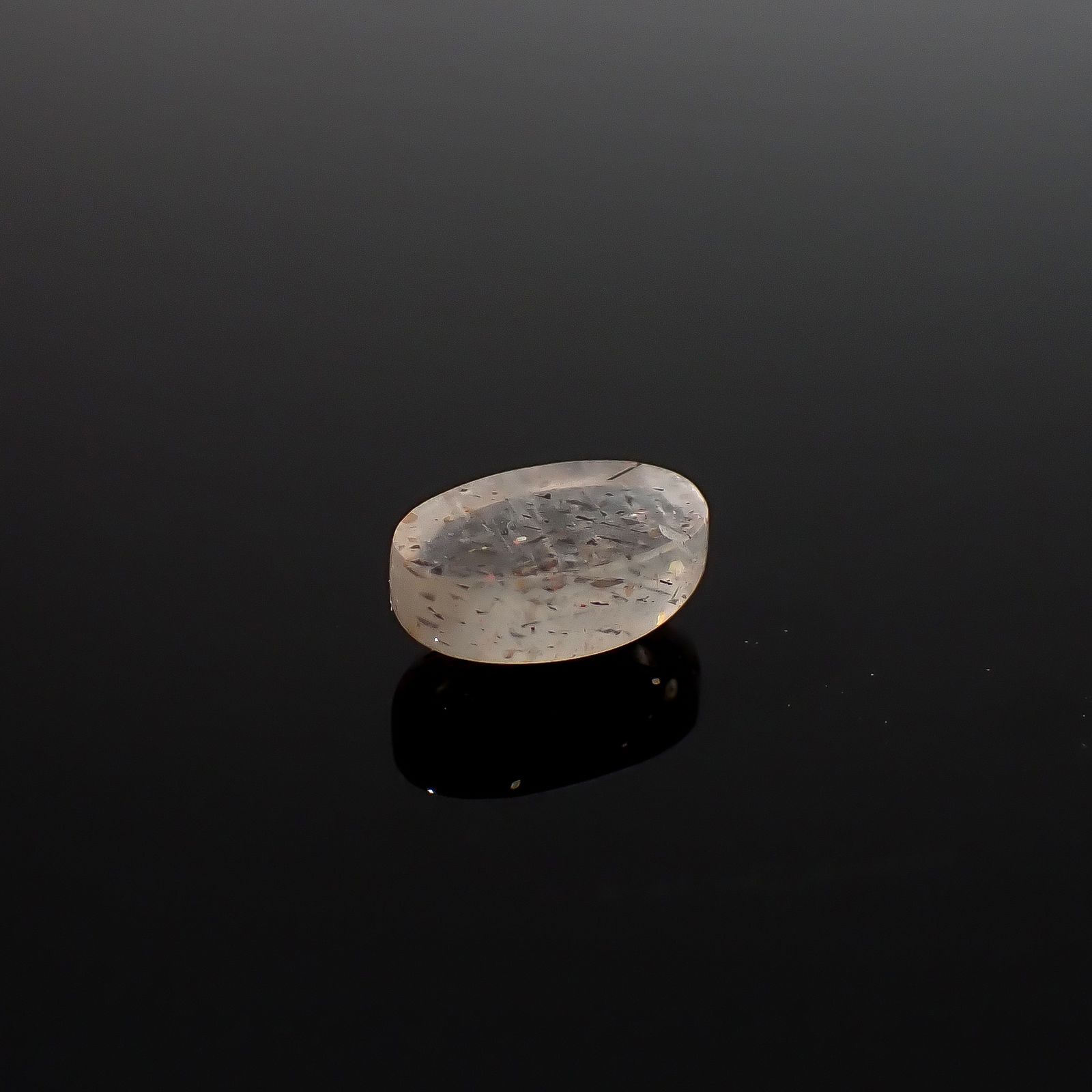 レインボーラティスサンストーン オーストラリア産 1.00ct / 7.8x5mm前後 [260632530]