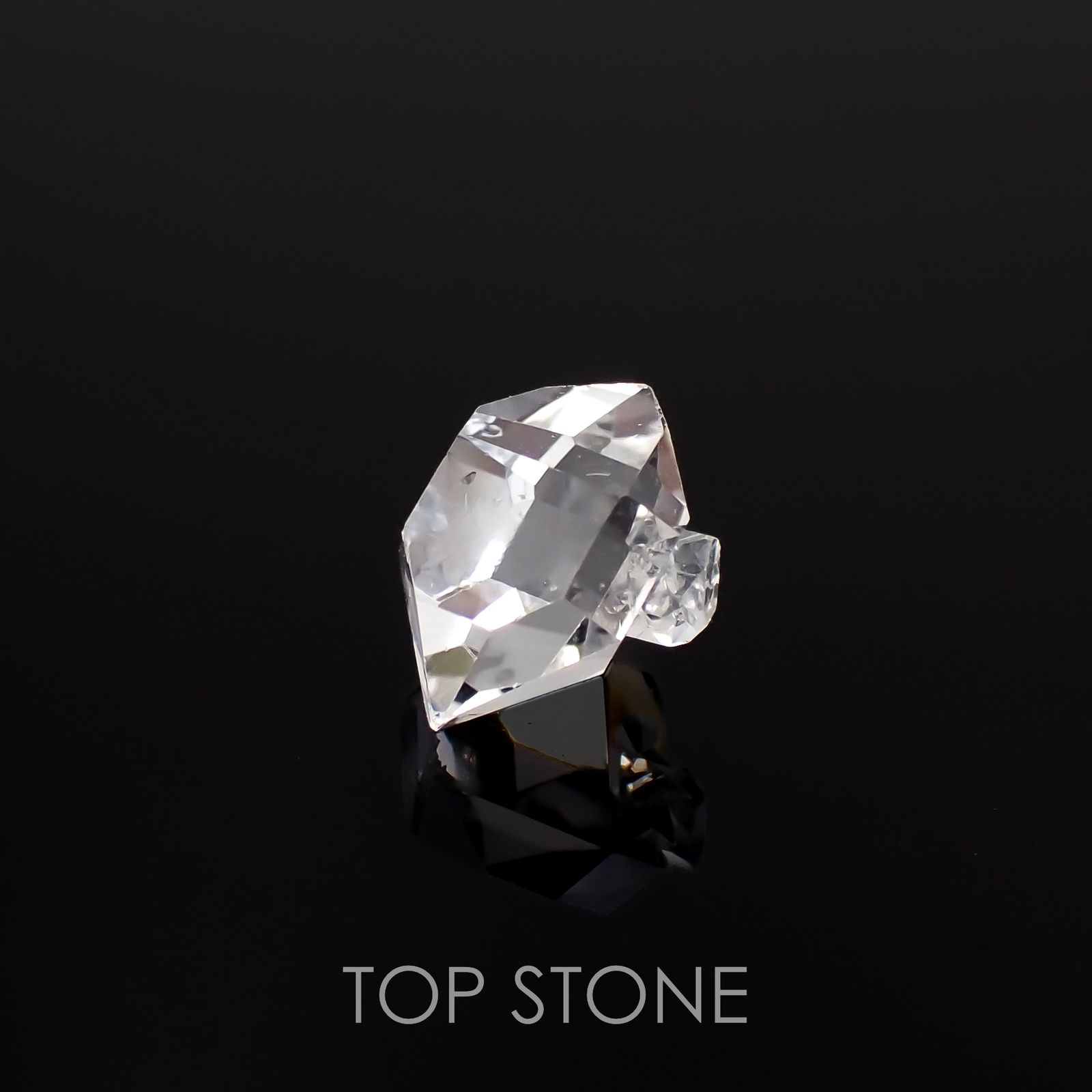 ハーキマーダイヤモンド 原石 アメリカ・ニューヨーク州産 2.04ct[221219428]9.4x7.6mm前後