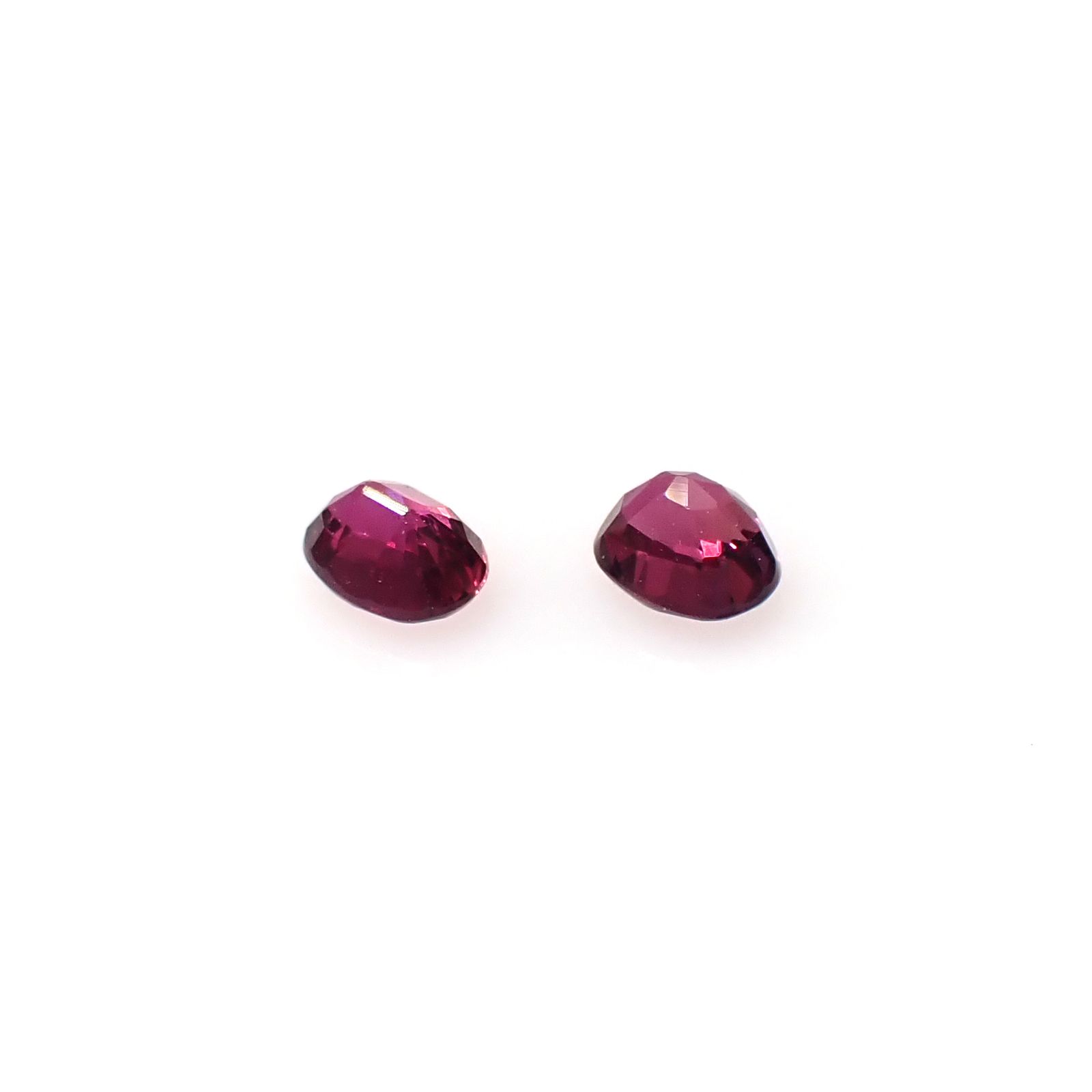 ◇ペアセット◇ルビー モザンビーク/ビルマ産 0.28ct(2pcs合計) [250630556]3.1-3.2x2.5mm前後