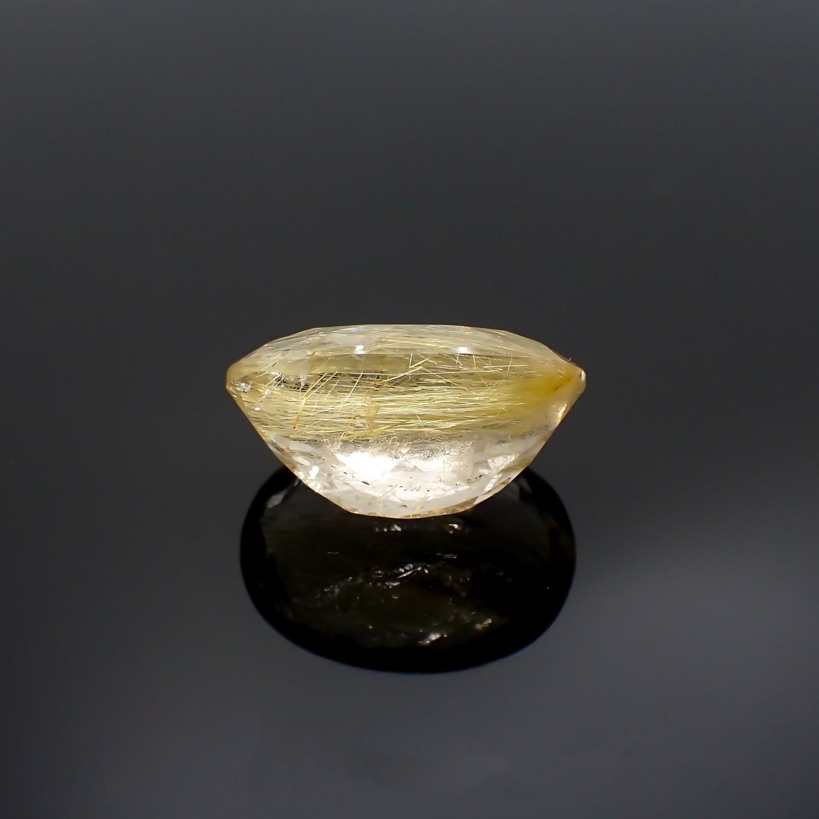 ルチルクォーツ(宝石名ルチルレイテッド・クォーツ)ブラジル産 12.64ct 識別済[231023778]17.7x13mm前後