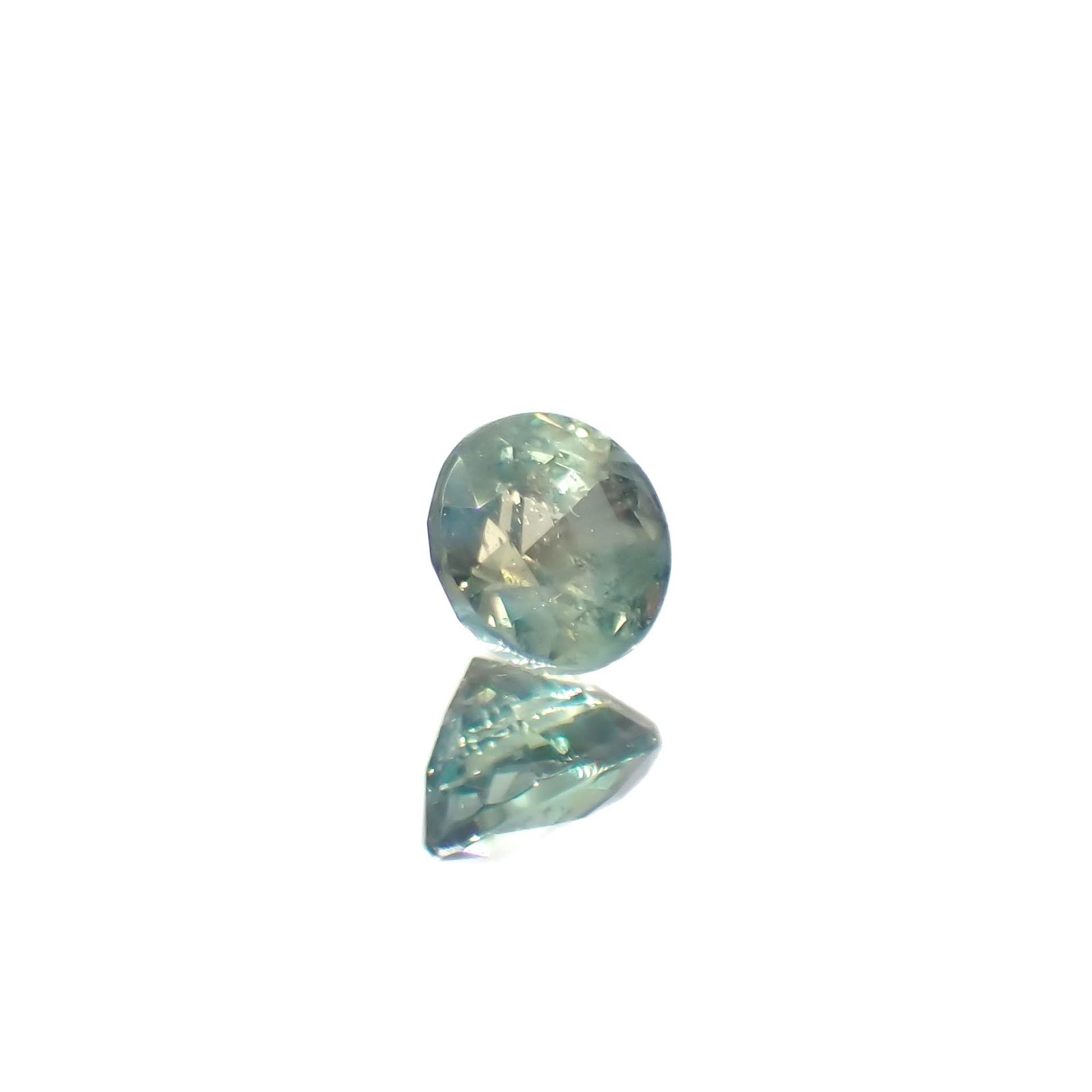 シルキーアレキサンドライト ブラジル・ミナスジェライス州ヘマチタ鉱山産 0.19ct[240627968]3.2x3.2mm前後