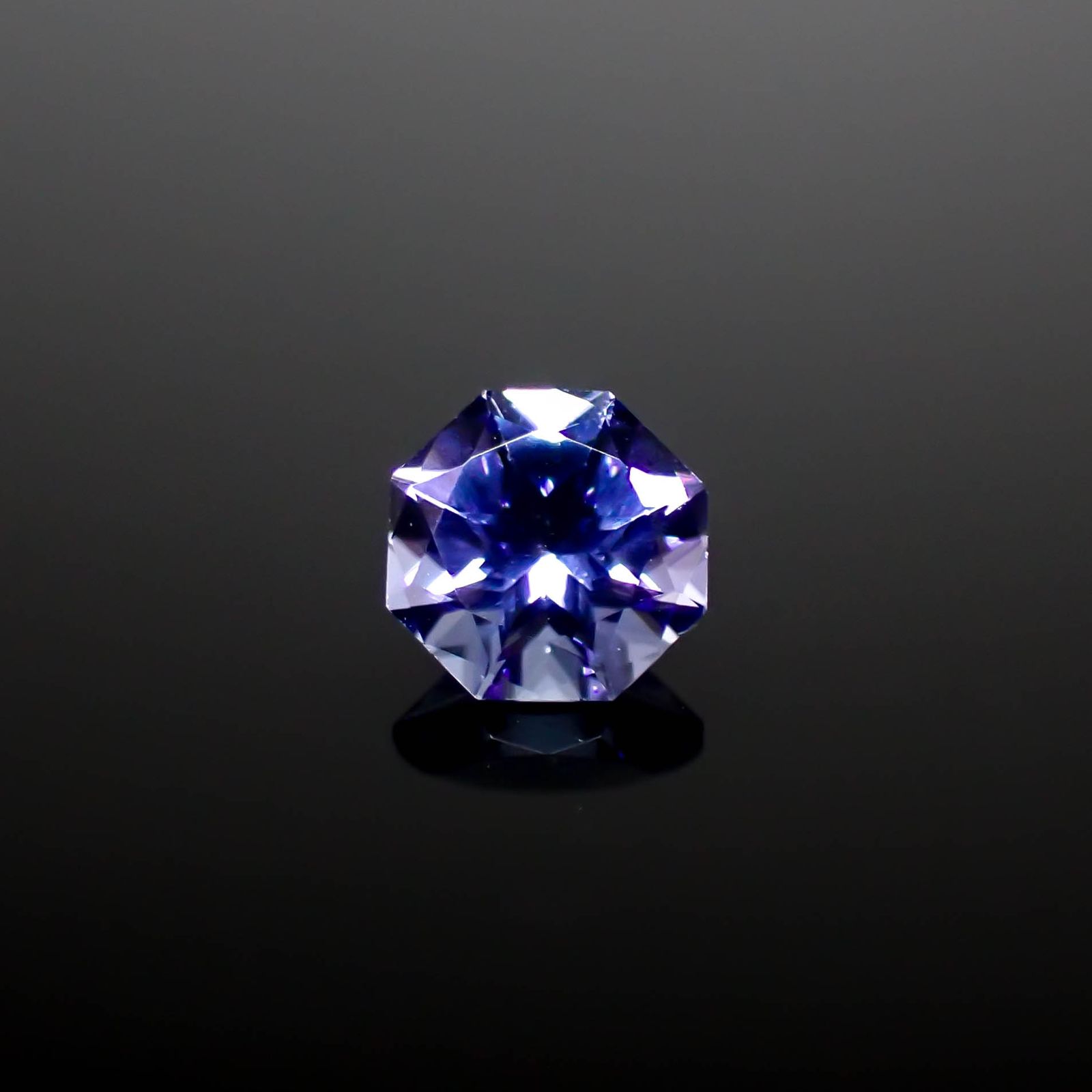 ◇オクタゴンカット◇タンザナイト(宝石名タンザナイト)タンザニア産 0.53ct 識別済[240628131]5.1x5mm前後
