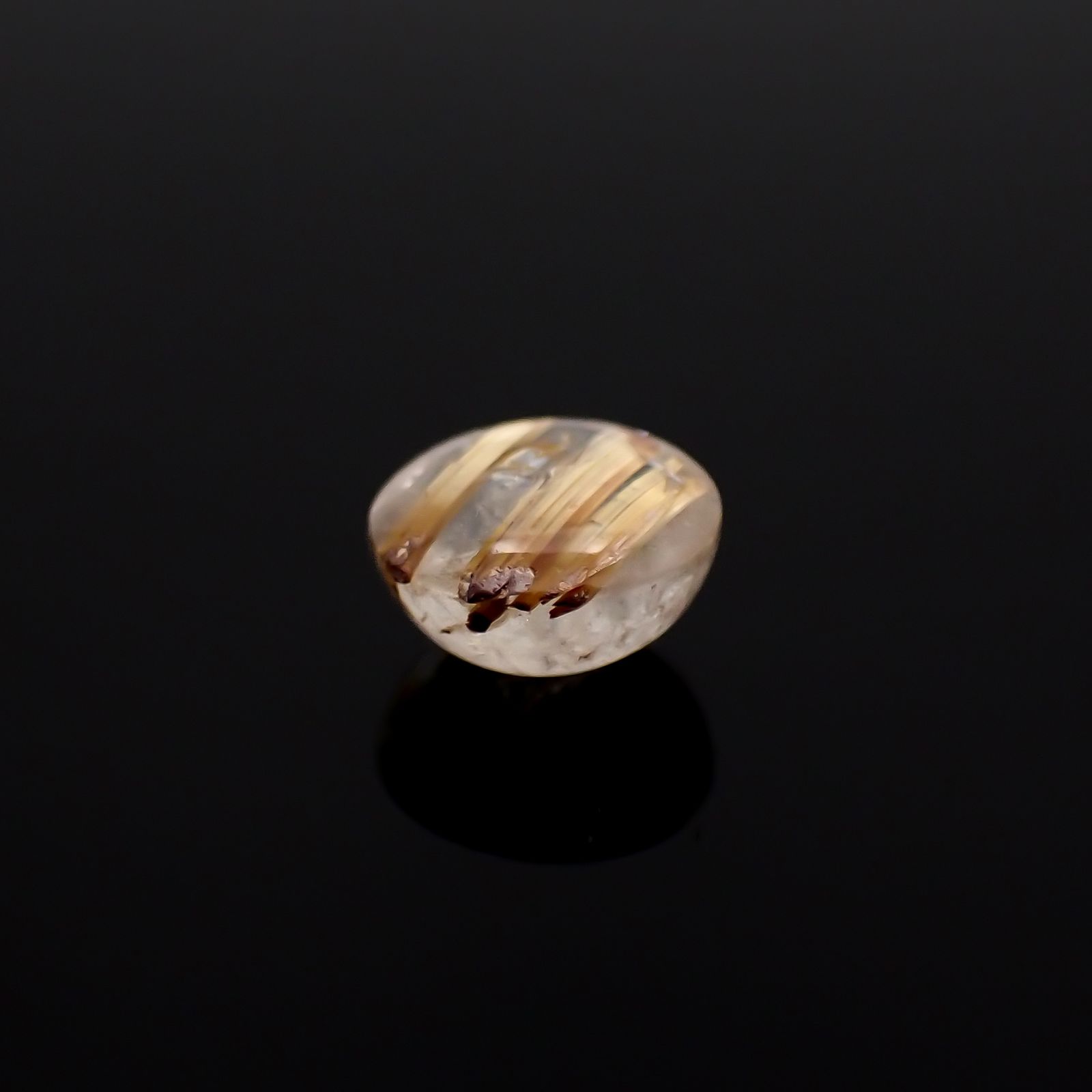 ルチルクォーツ(宝石名ルチルレイテッド・クォーツ)ブラジル産 1.37ct 識別済[231023878]6.9x6.9mm前後