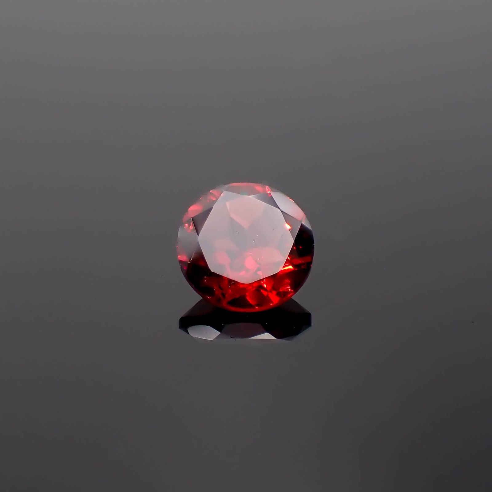パイラルスパイトガーネット モザンビーク産 1.27ct[231225210]6.6x6.6mm前後
