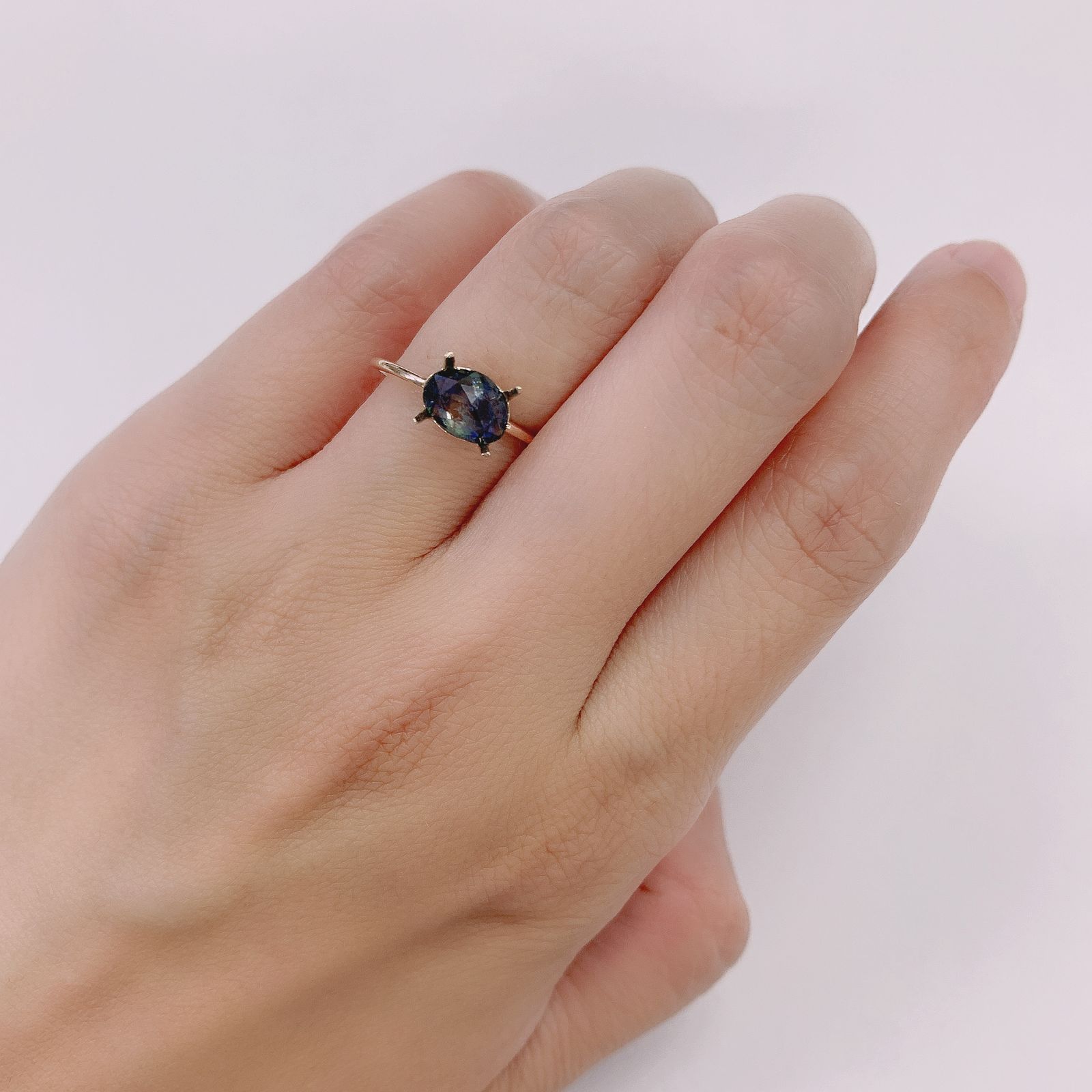 ◇ローズカット◇パーティカラーサファイア(宝石名パーティカラード・サファイア) マダガスカル産 0.91ct 識別済[210913204]7.4×5.6mm前後