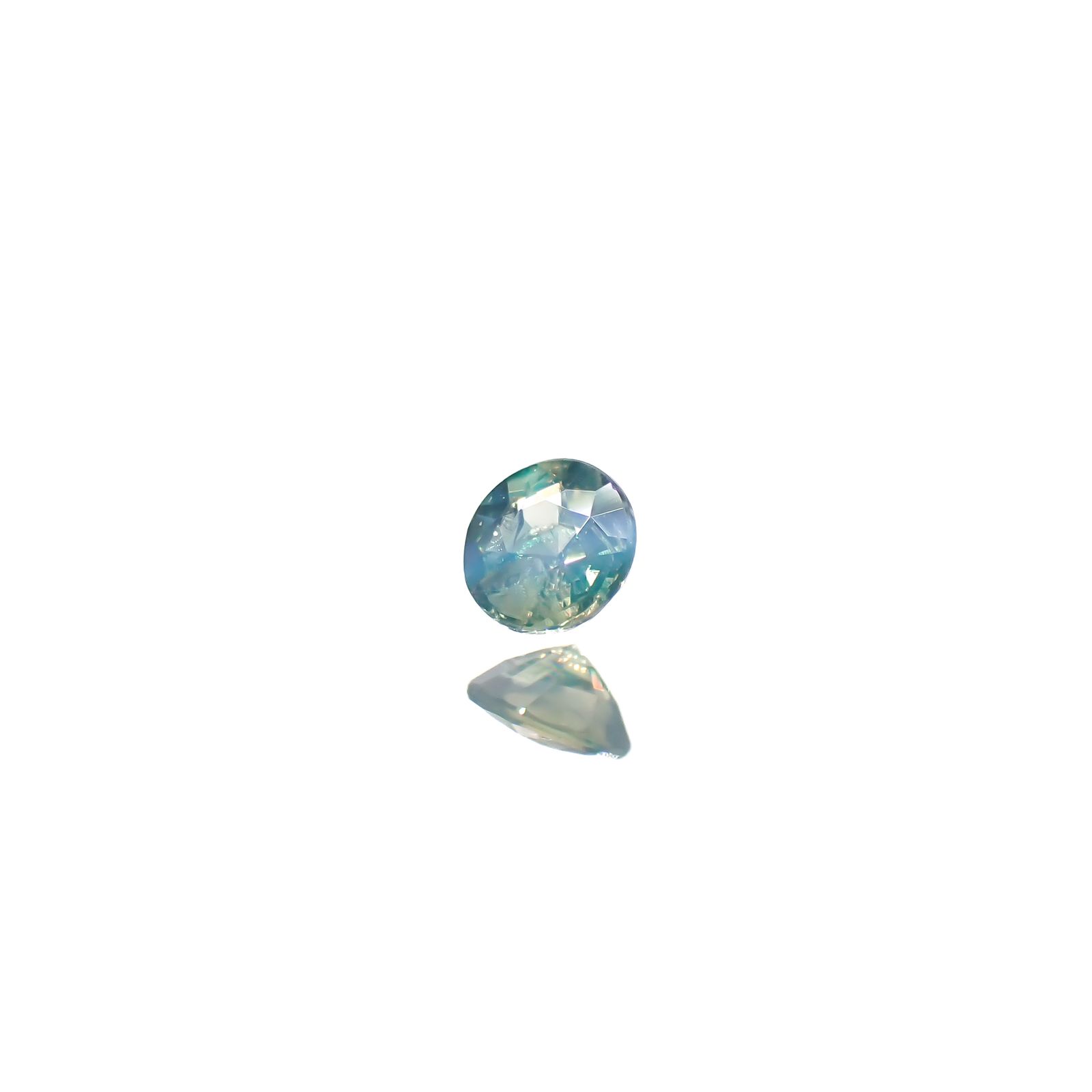 アレキサンドライトキャッツアイ ブラジル産/EmeraldMains社製 0.053ct[240527600]2.3x2.3mm前後
