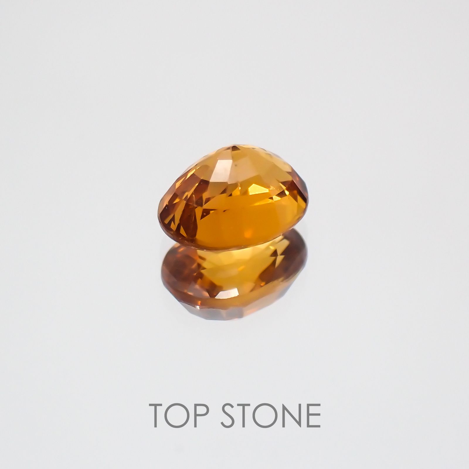カラーチェンジマラヤガーネット タンザニア産 ルース 1ct[21019644]6.3×5.1mm前後