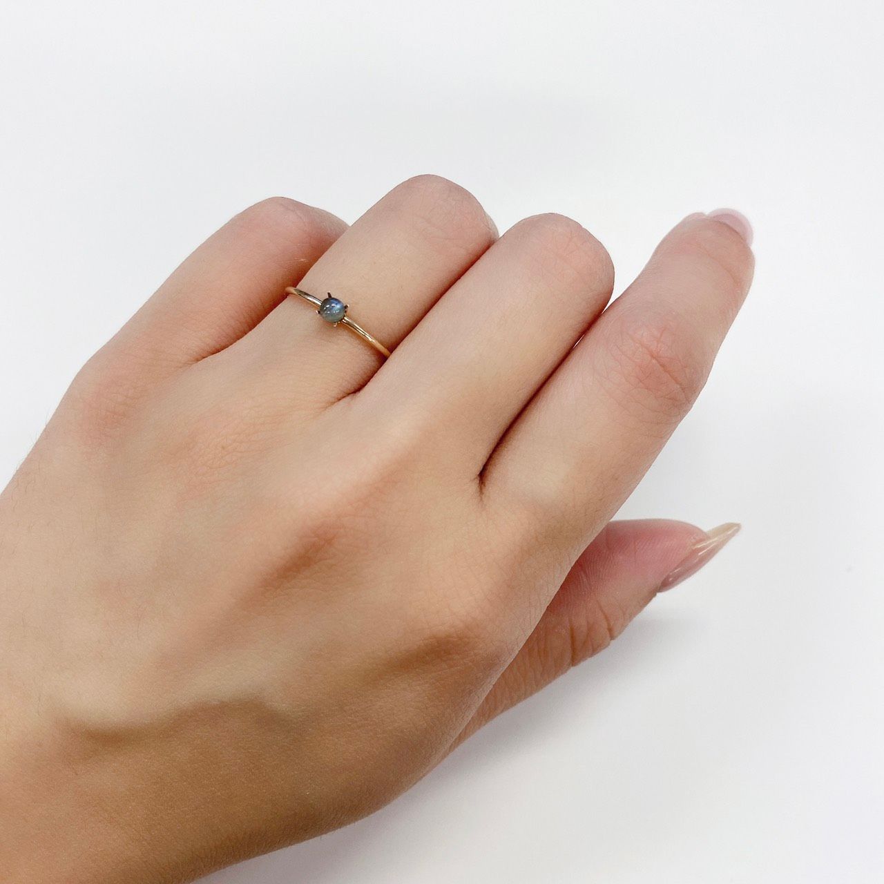 アレキサンドライトキャッツアイ(宝石名アレキサンドライト・キャッツアイ) インド産 0.15ct 識別済[210610795]3×3mm前後