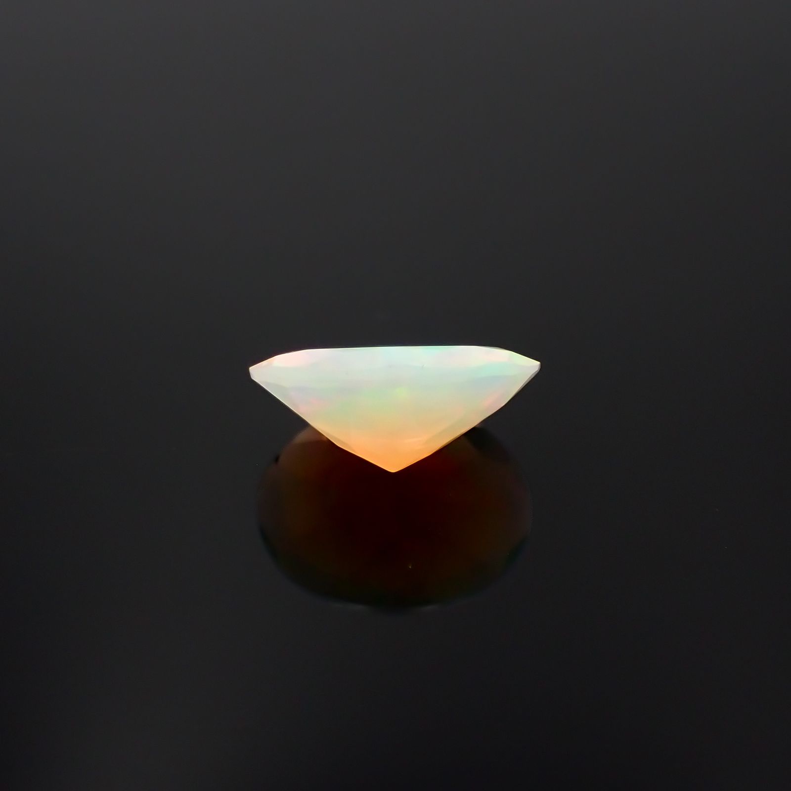 エチオピアオパール エチオピア産 1.13ct[230421411]9.9x8.1mm前後