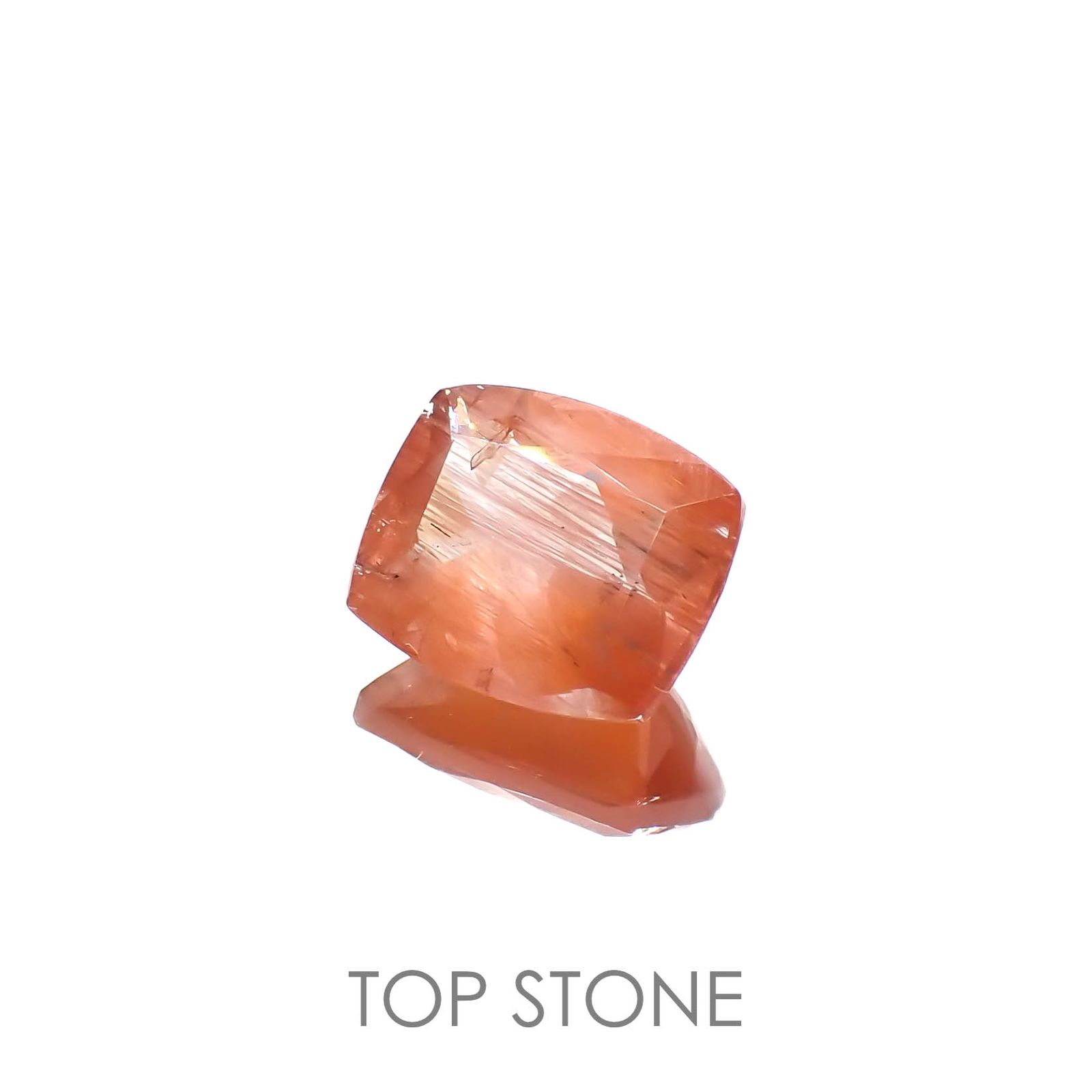 サンストーンスキャポライト(宝石名シーン・スキャポライト)タンザニア産 2.71ct 識別済[221219281]9.9x8.2mm前後