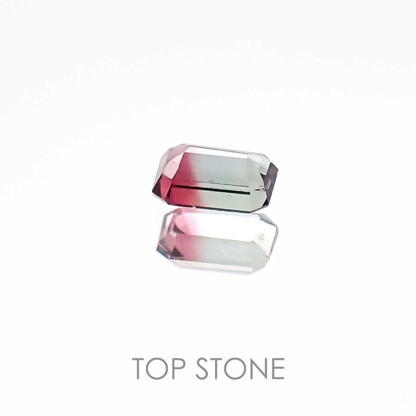 バイカラーサファイア タンザニア産 ルース 0.15ct[20106697]3.4×2.3mm前後