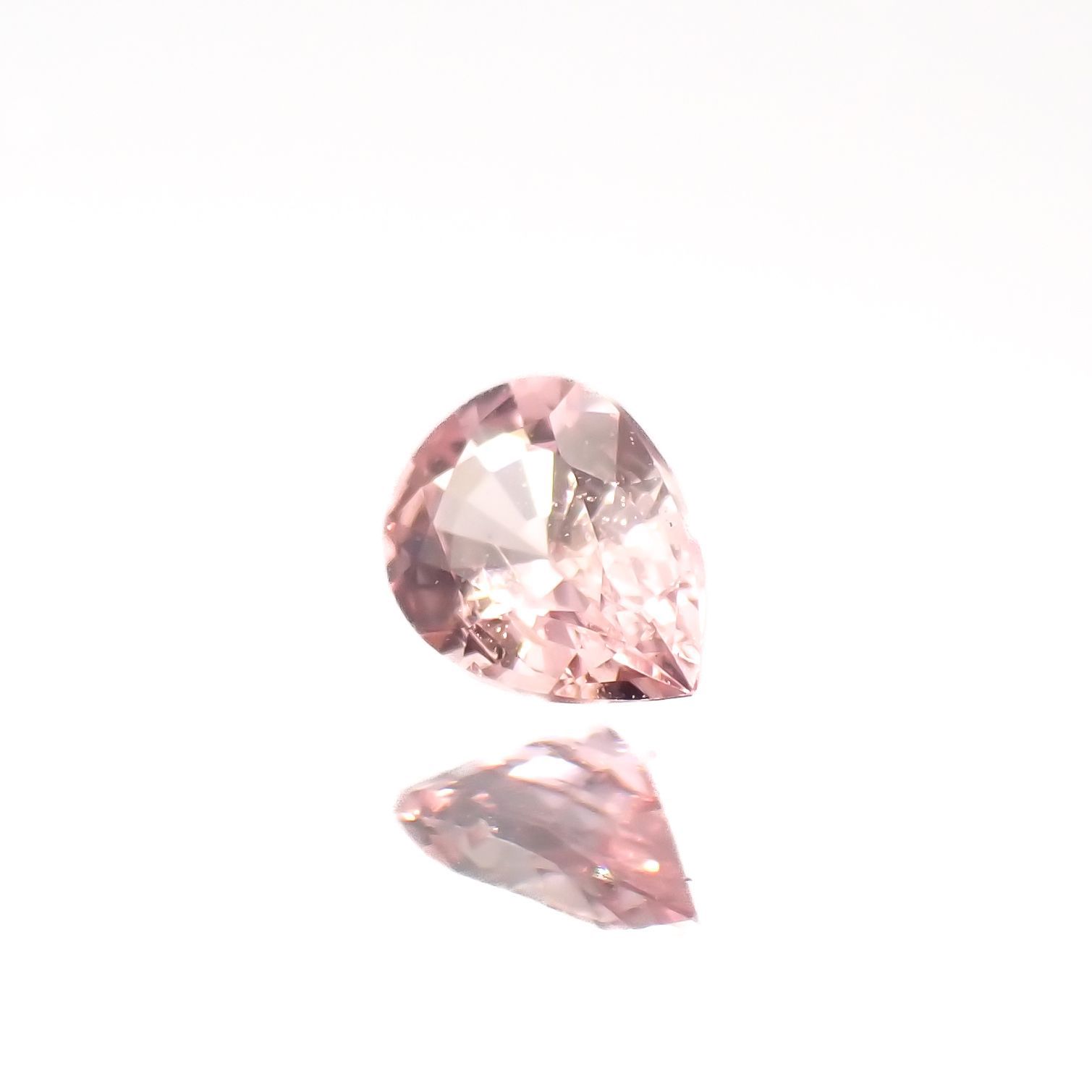 パパラチャサファイア(宝石名サファイア/別名パパラチャ・サファイア)スリランカ産 0.096ct ソ付(日独)[221219641]3.41x2.43mm前後