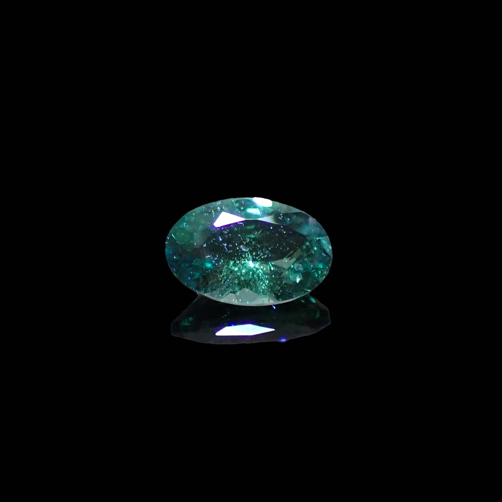 ブルーグリーンコーネルピン タンザニア産 0.42ct[231224507]5.9x3.9mm前後