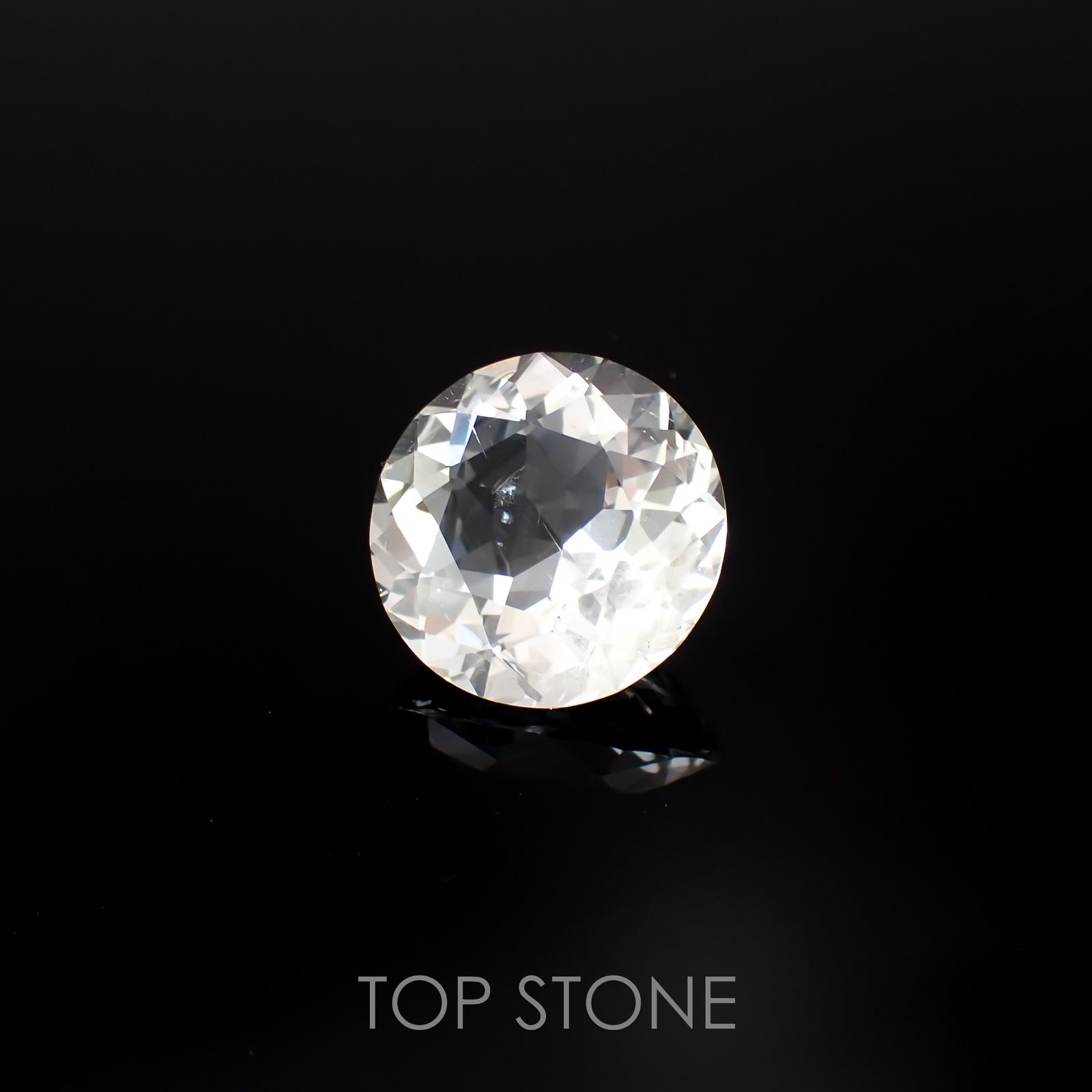 オーソクレース(宝石名ホワイト・オーソクレース)マダガスカル産 12.863ct ソ付(彩珠)[221018931]16.5x16.5mm前後