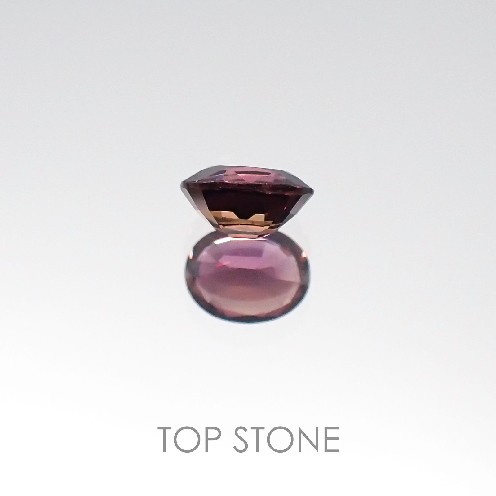 カラーチェンジサファイア非加熱(宝石名サファイア) タンザニア産 0.36ct 識別済[20106026]4.7×3.6mm前後