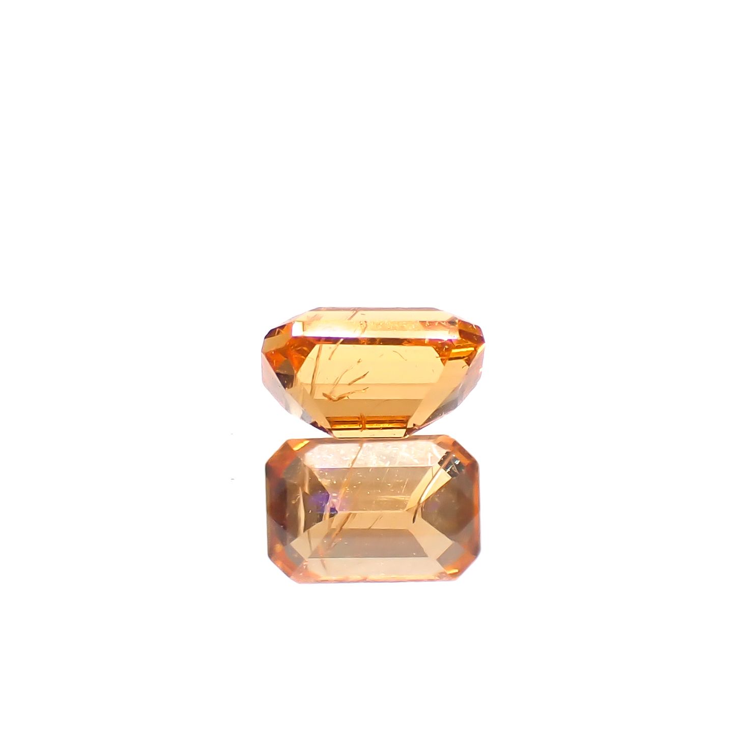 マンダリンガーネット マダガスカル産 0.25ct[240628221]3.8x2.5mm前後