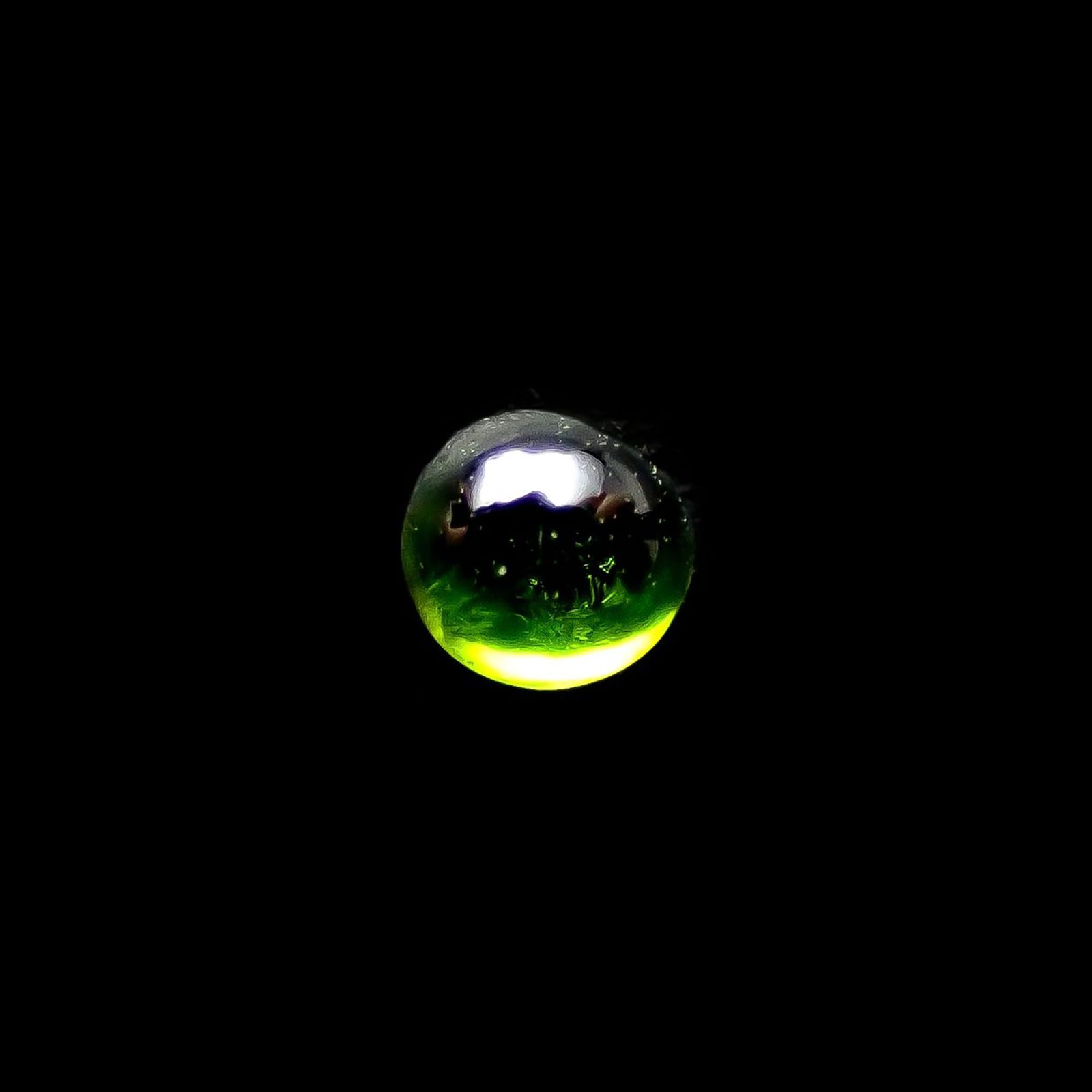 デマントイドガーネット ロシア産 0.063ct / 2.1x2.1mm前後 [240628253]