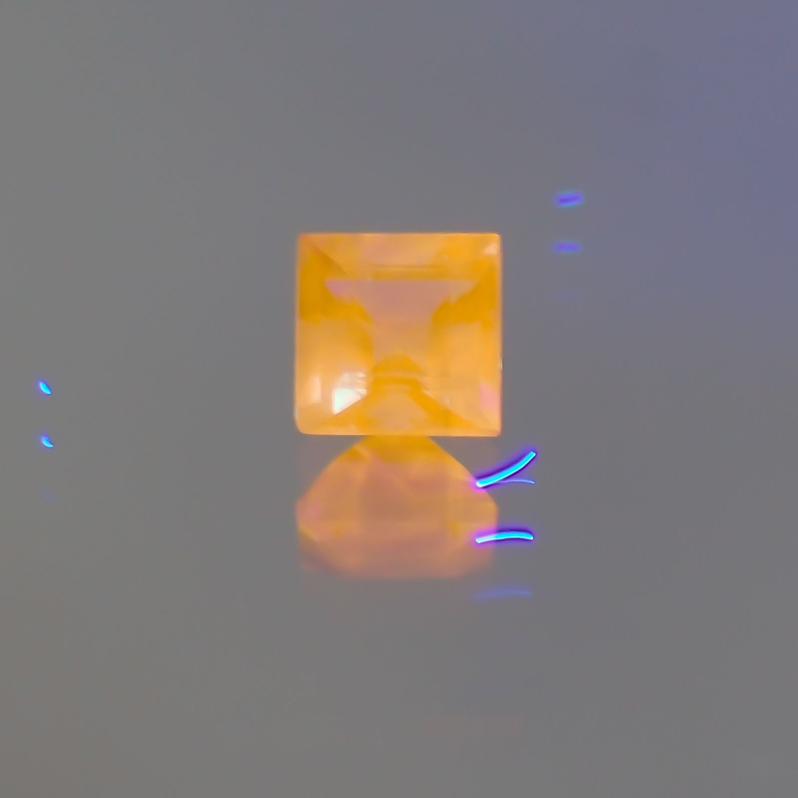 アウイナイト ドイツ産 ルース 0.11ct[210210031]2.9×2.9mm前後