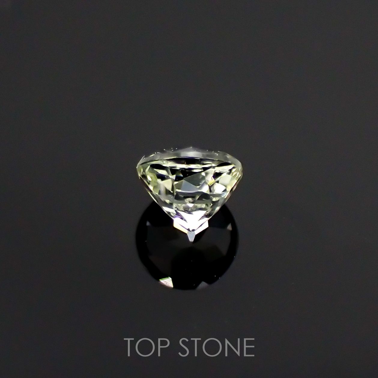 リューコガーネット ビルマ産 ルース 0.12ct[210711547]2.7×2.6mm前後