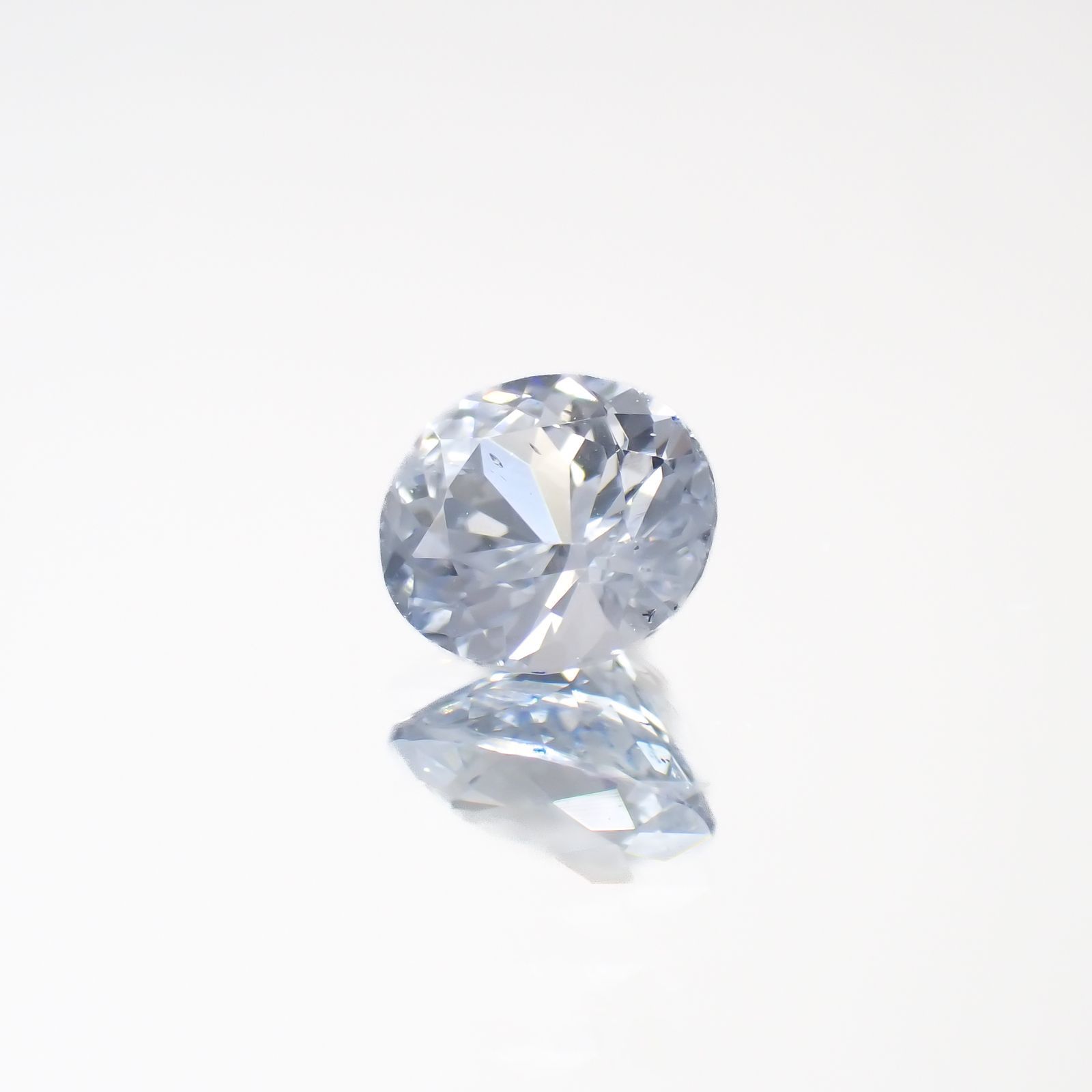 アイスブルーサファイア(宝石名サファイア)スリランカ/マダガスカル産 0.53ct 識別済[220918075]5x4.6mm前後